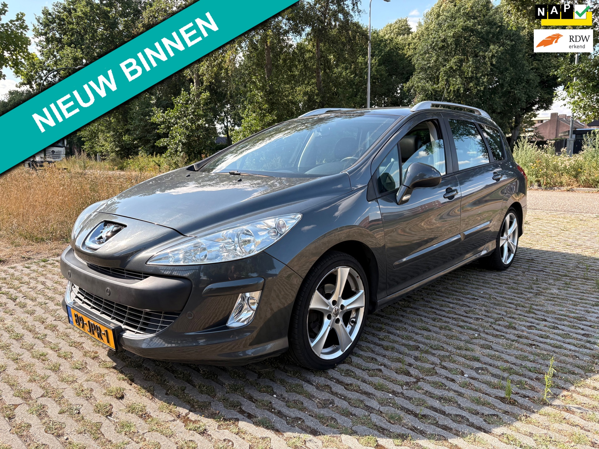 Peugeot 308 SW 1.6 VTi XS - panoramadak - airco - leder - 7 persoons