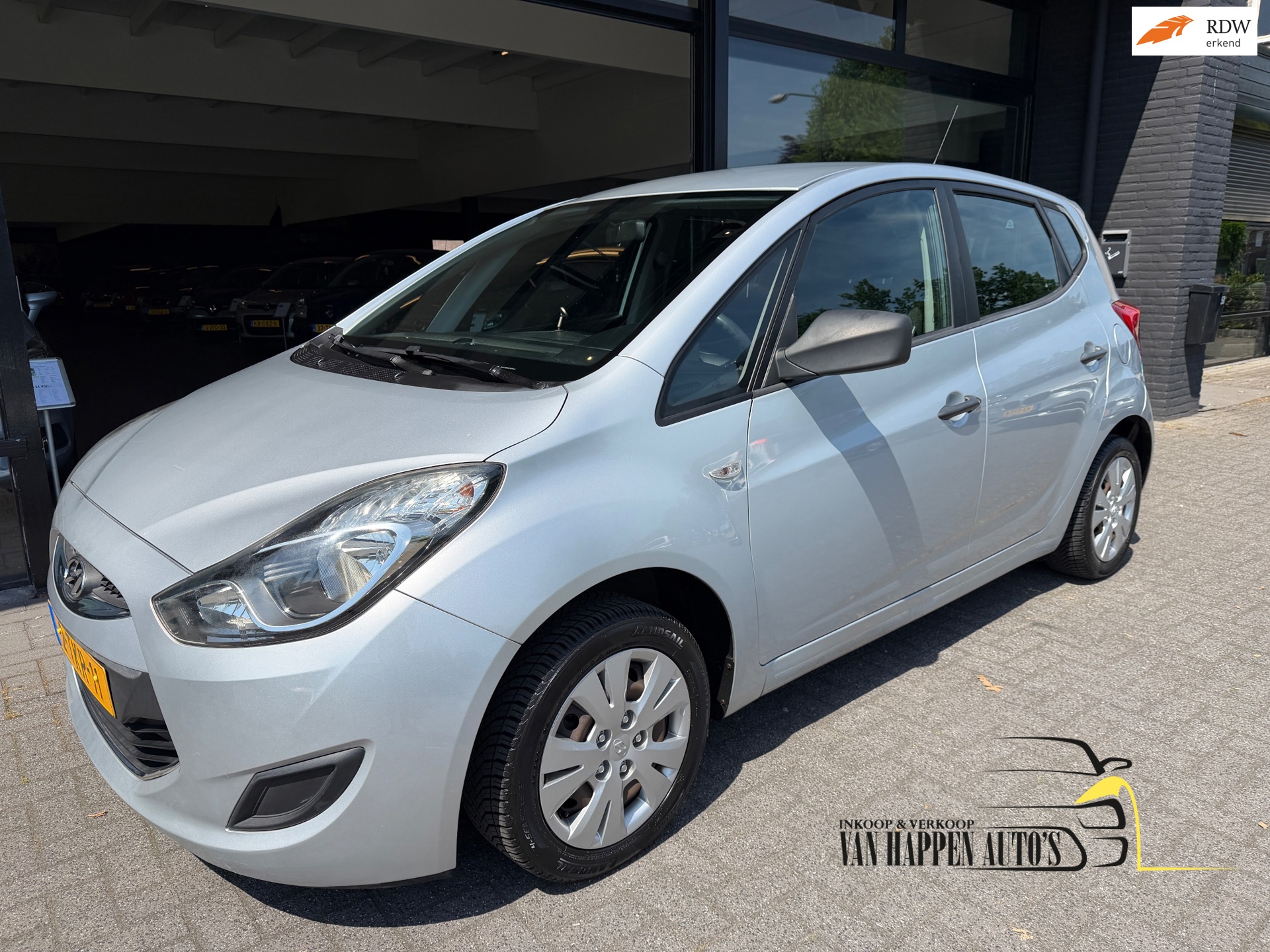 Hyundai Ix20 1.4i i-Drive / apk 7-2027