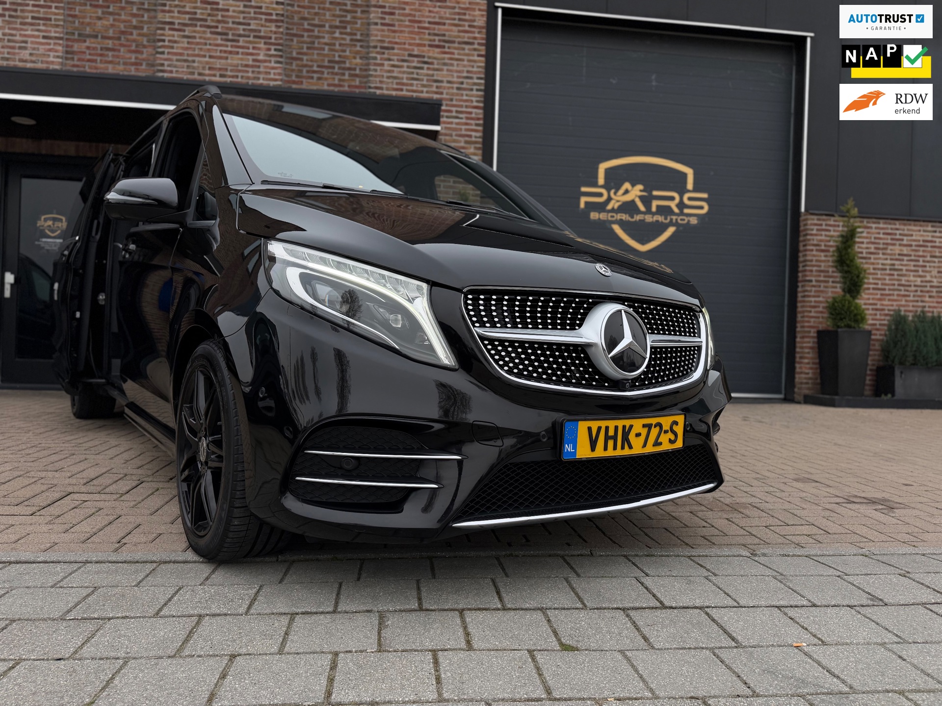 Mercedes-Benz V-klasse 300d Extra Lang DC Avantgarde Edition Luxe AMG Line Dubbele Cabine Navi Groot Leder Airco Cruize zeer nette