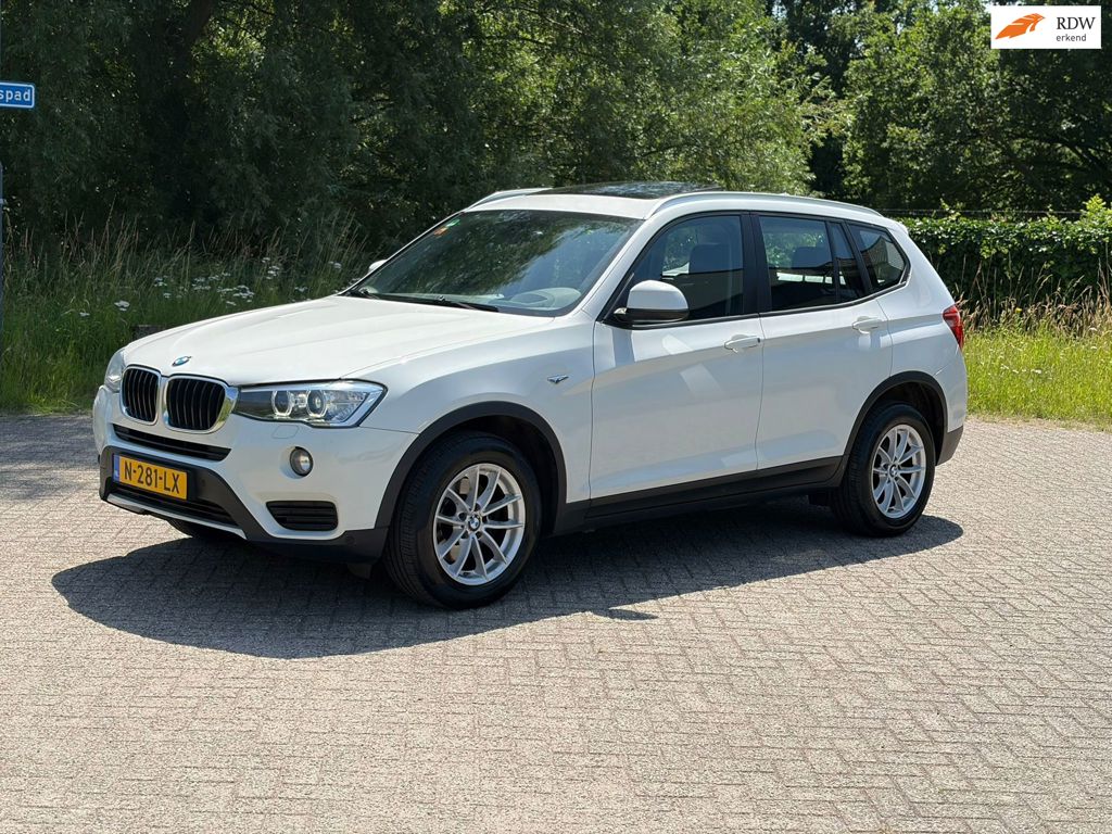 BMW X3 SDrive18d Executive AUTOMAAT I PANO I LED I HEAD UP I XENON