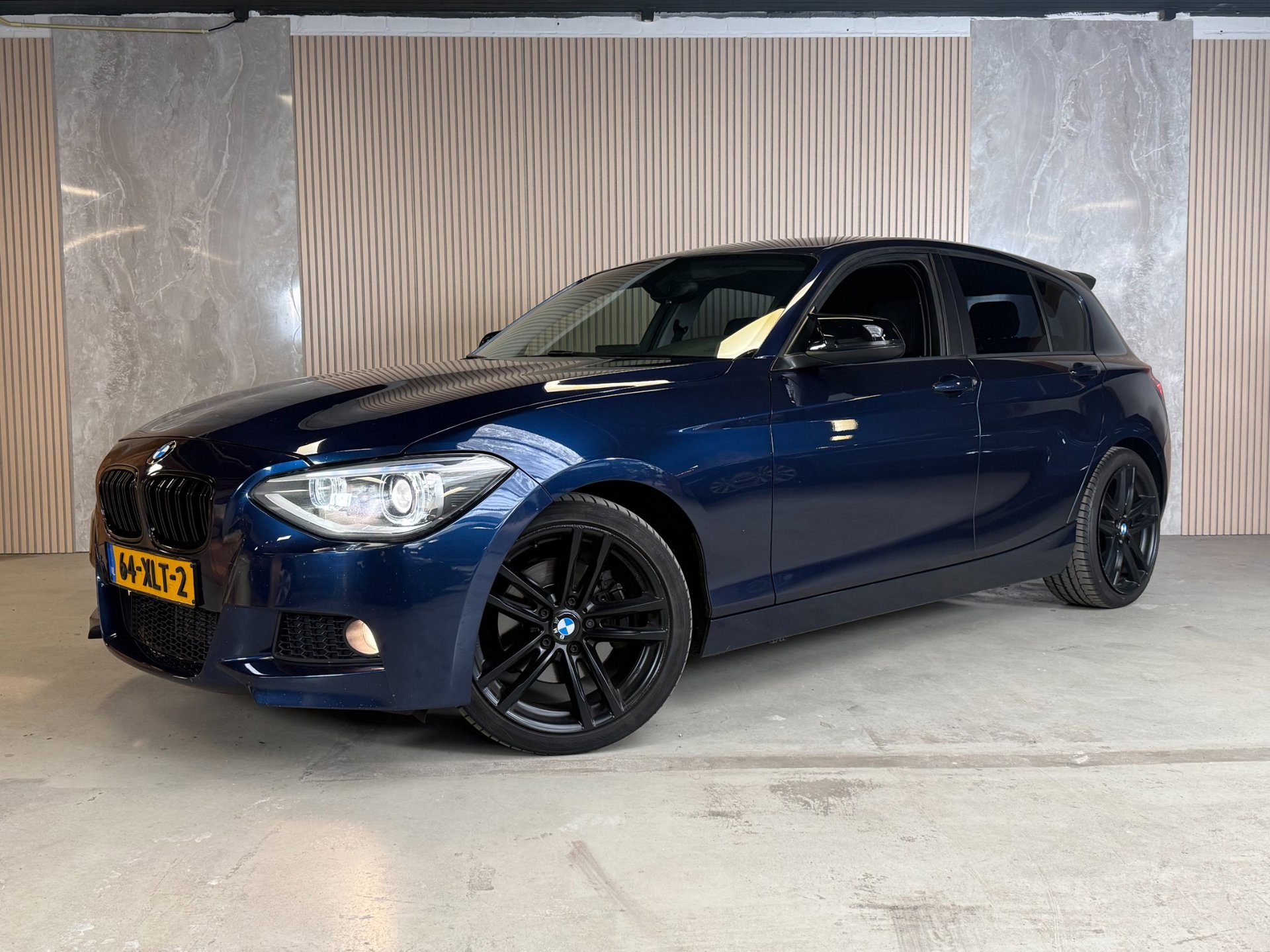 BMW 1-serie 125i Business+ M-Pakket M135i 280PK Sport Xenon Carplay VOL