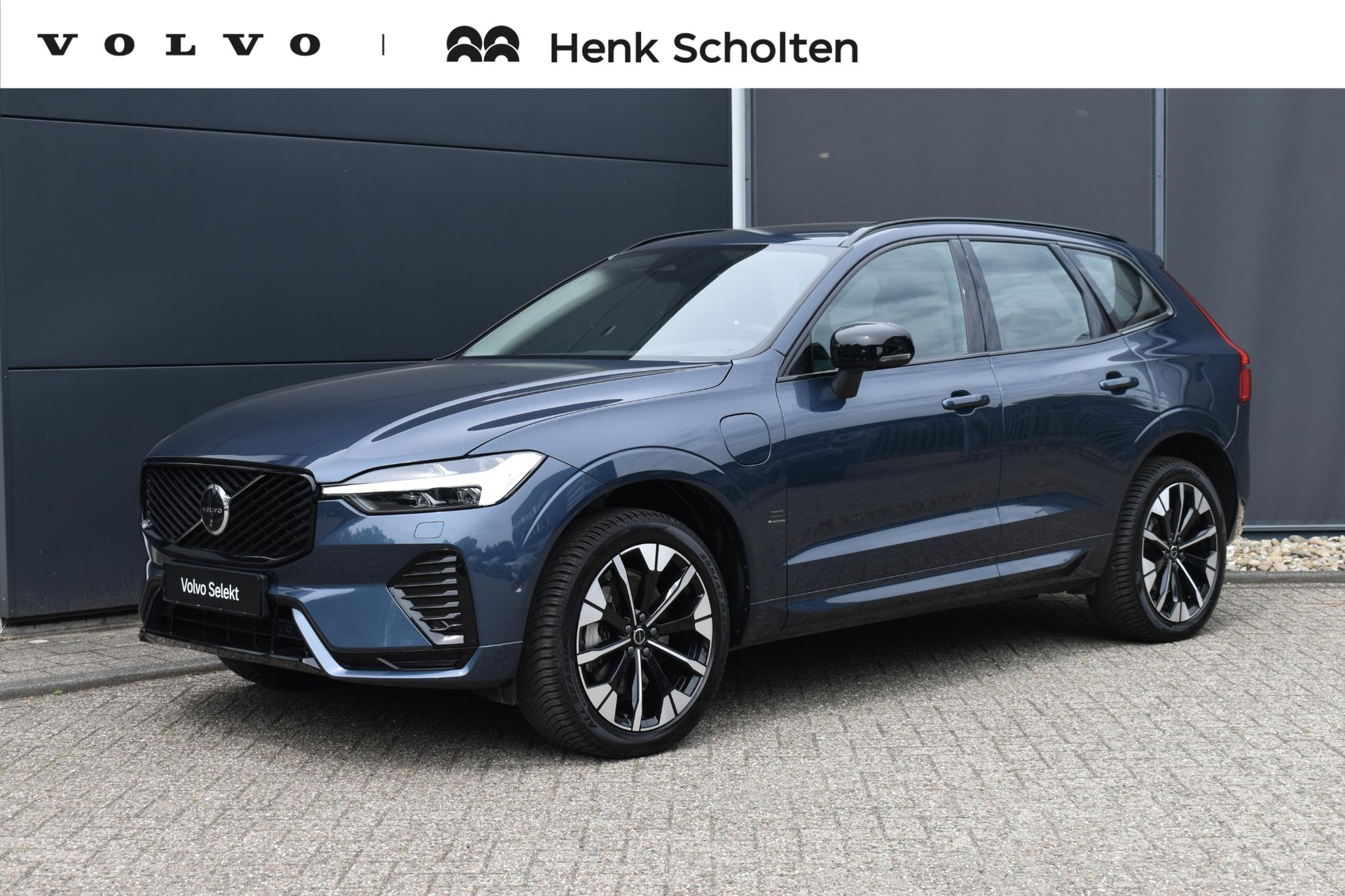Volvo XC60 2.0 T6 Plug-in hybrid AWD Ultra Dark