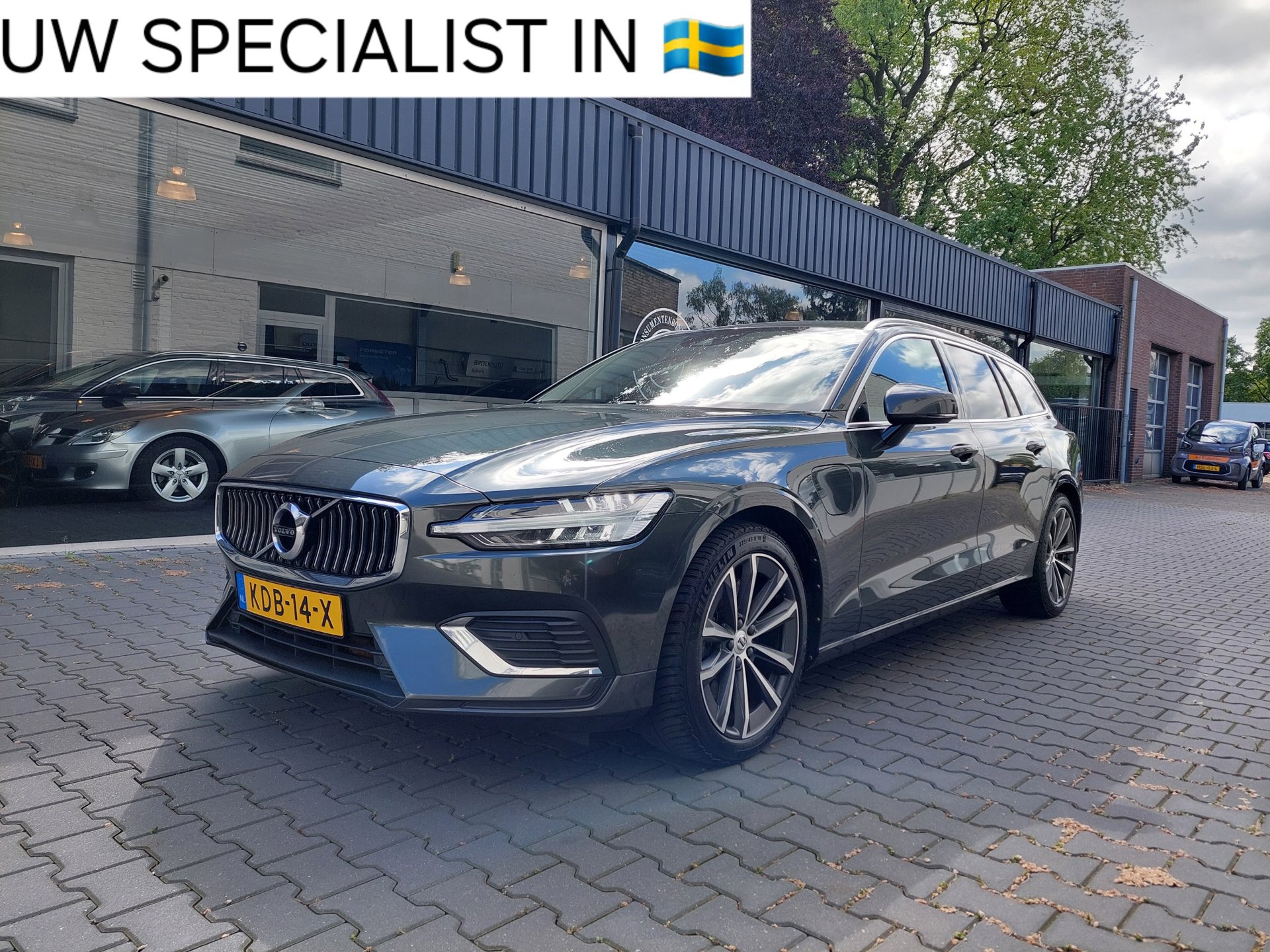 Volvo V60 2.0 T6 Recharge AWD Inscription Expression inclusief garantie Stuurwielverwarming Stoelverwarming Leer Navi Clima PDC