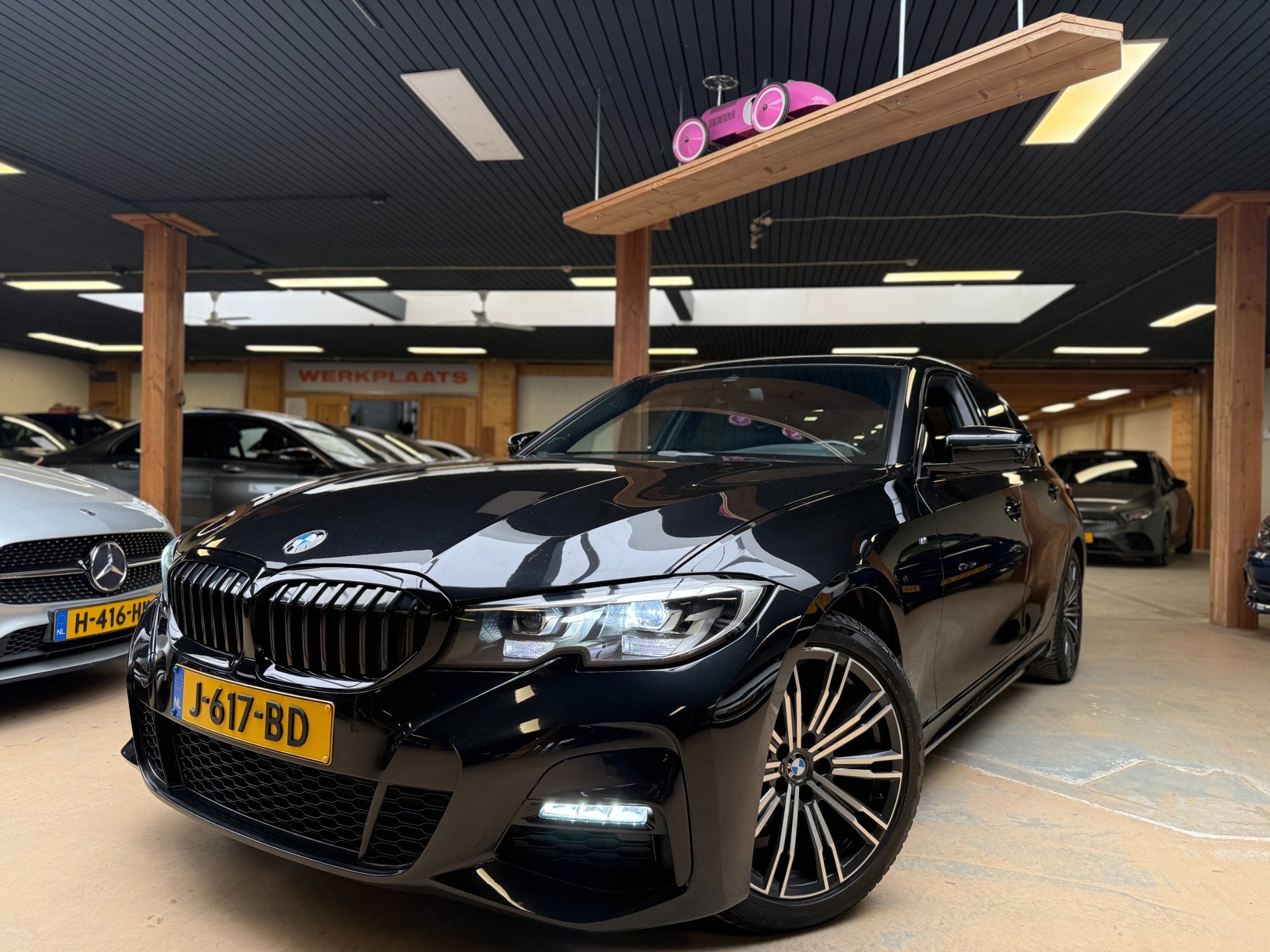BMW 3-serie 318i Executive Edition M Pakket Dealer Onderhouden Sfeer