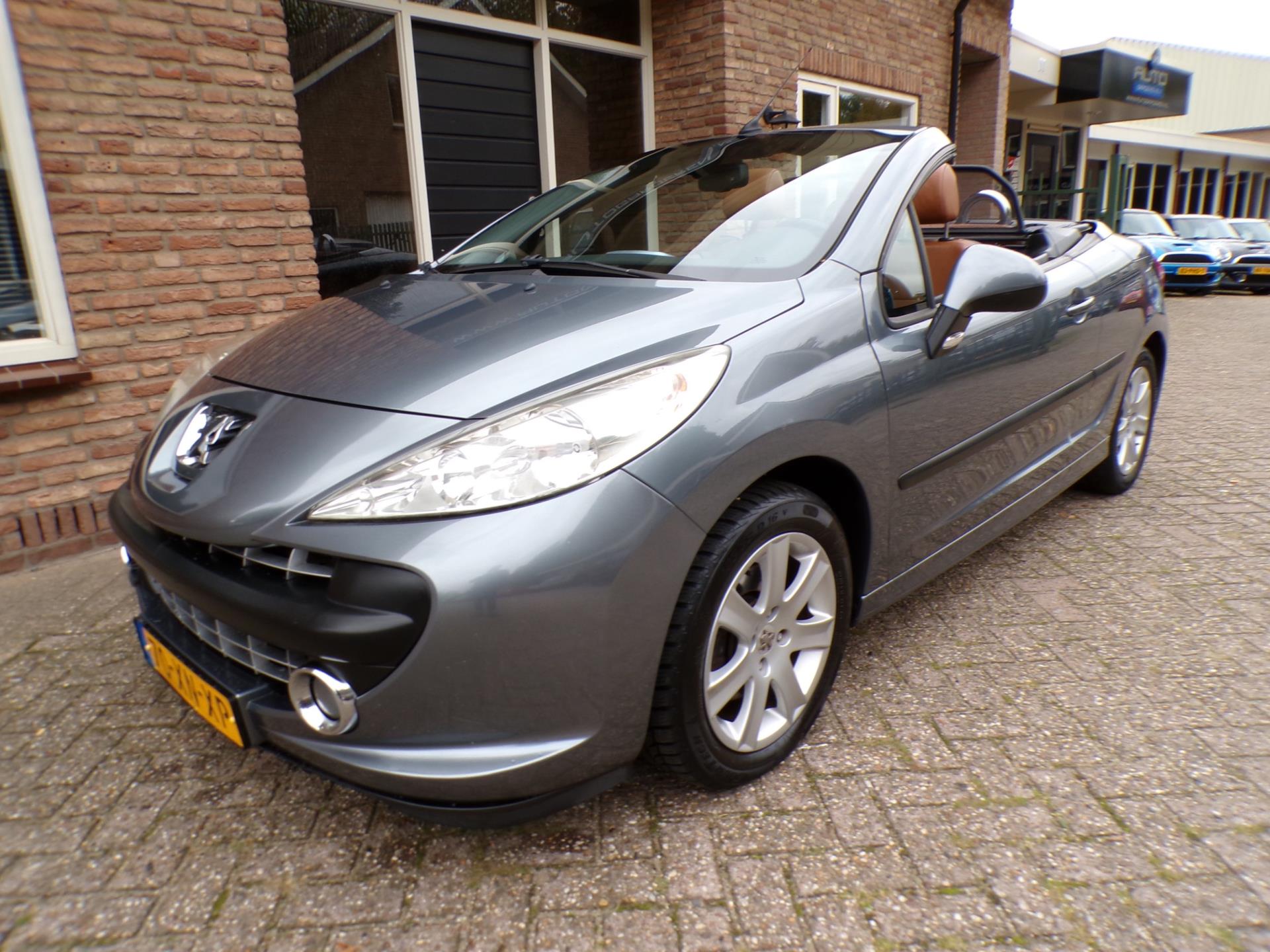 Peugeot 207 CC 1.6 VTi Clima / Lederen Bekleding / Stoelverwarming /Windscherm