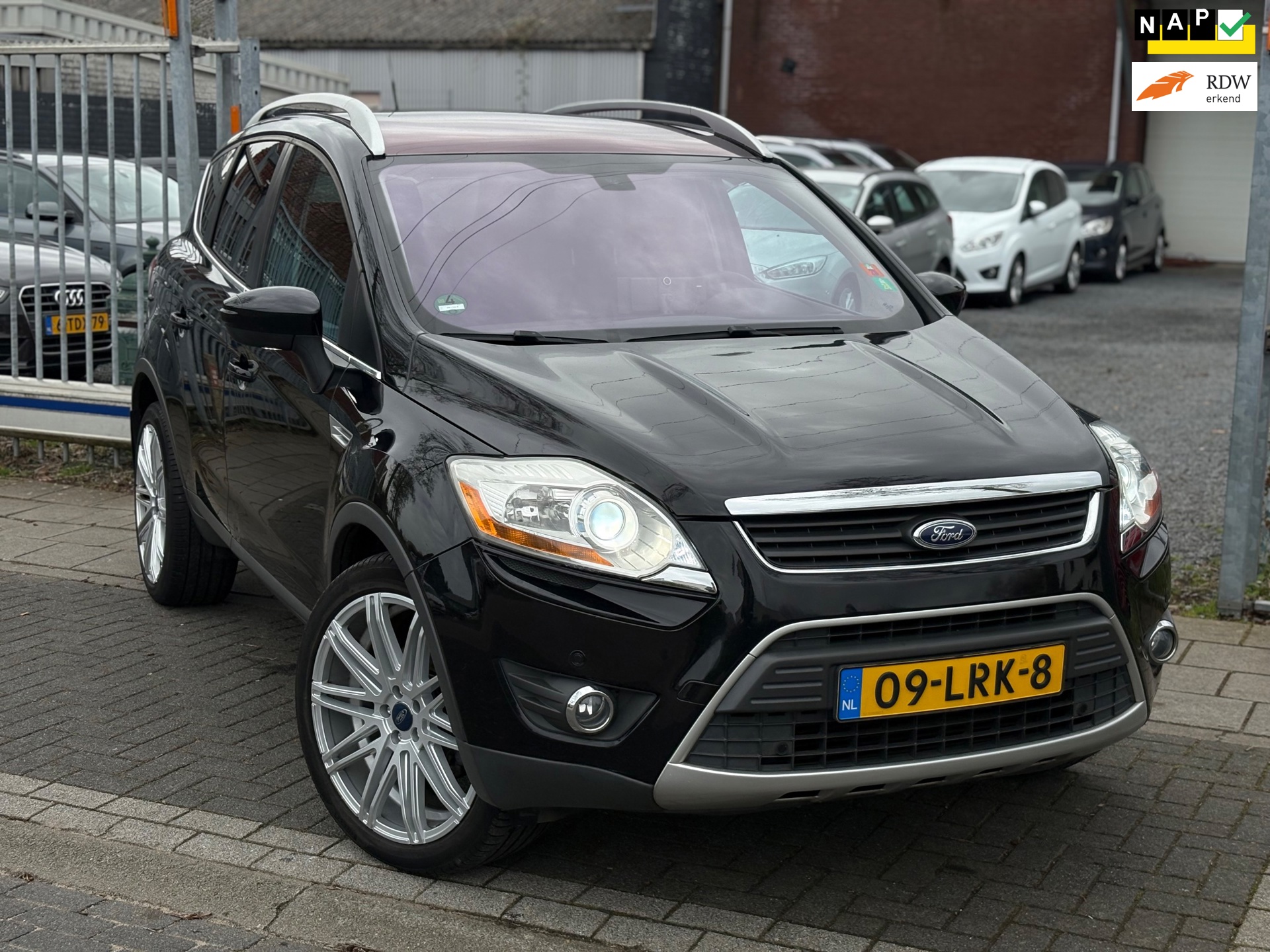 Ford Kuga 2.5 20V Titanium | Panoramadak | 20” LMV | Lederen bekleding | Apple CarPlay | Trekhaak |