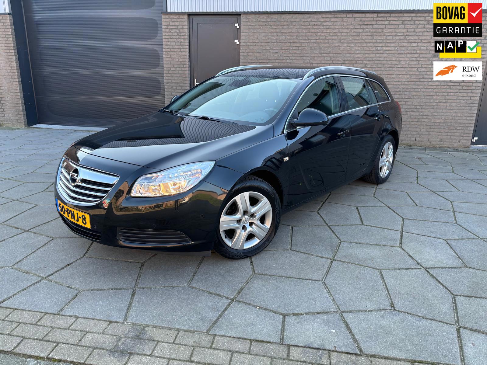 Opel Insignia Sports Tourer 1.8 Edition|Prachtige Station|Trekhaak| Dakrails|Park.sens. V+A |All-Season banden|best.st.elec.|