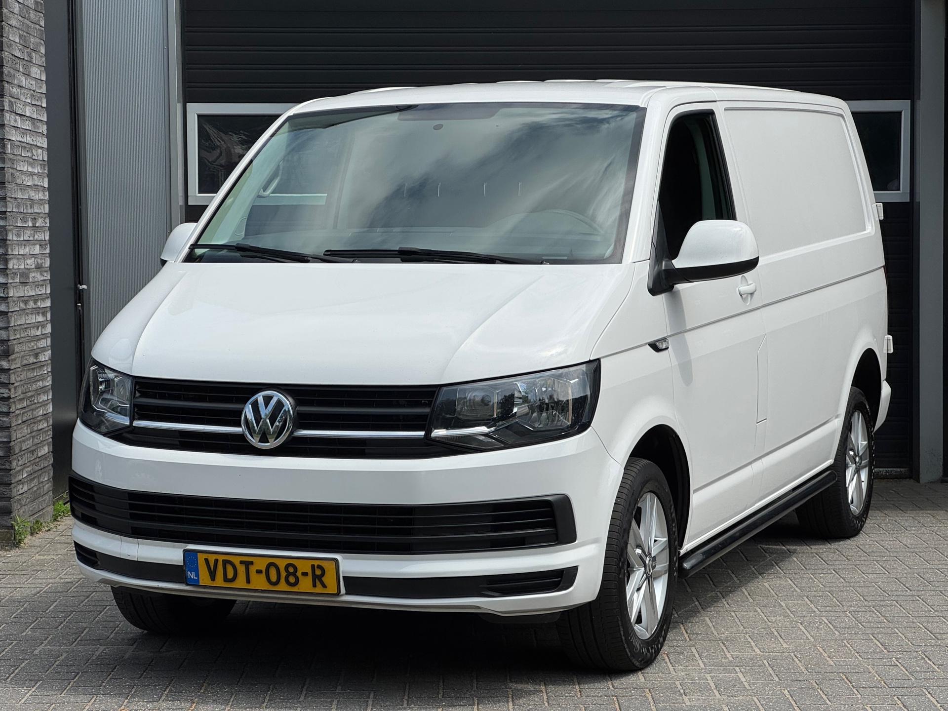Volkswagen Transporter 2.0 TDI L1H1 Highline Trekhaak, Camera, Navi, NAP