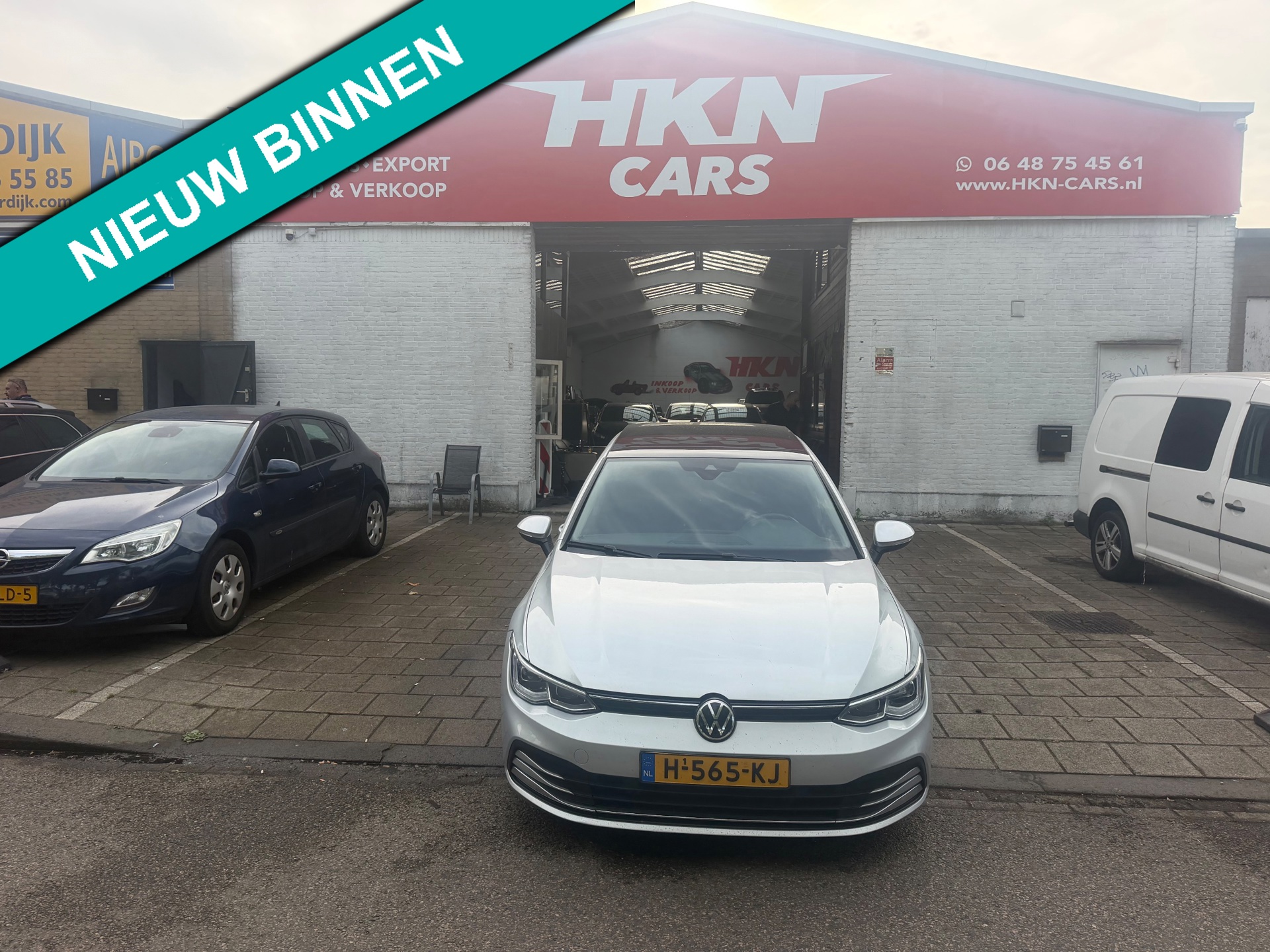 Volkswagen Golf 1.5 eTSI Style bj 2020 automaat pano