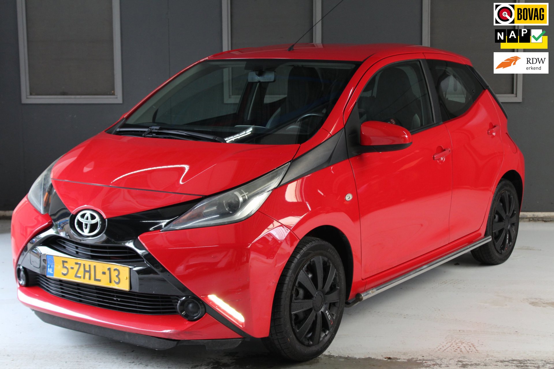 Toyota Aygo 1.0 VVT-i x-play