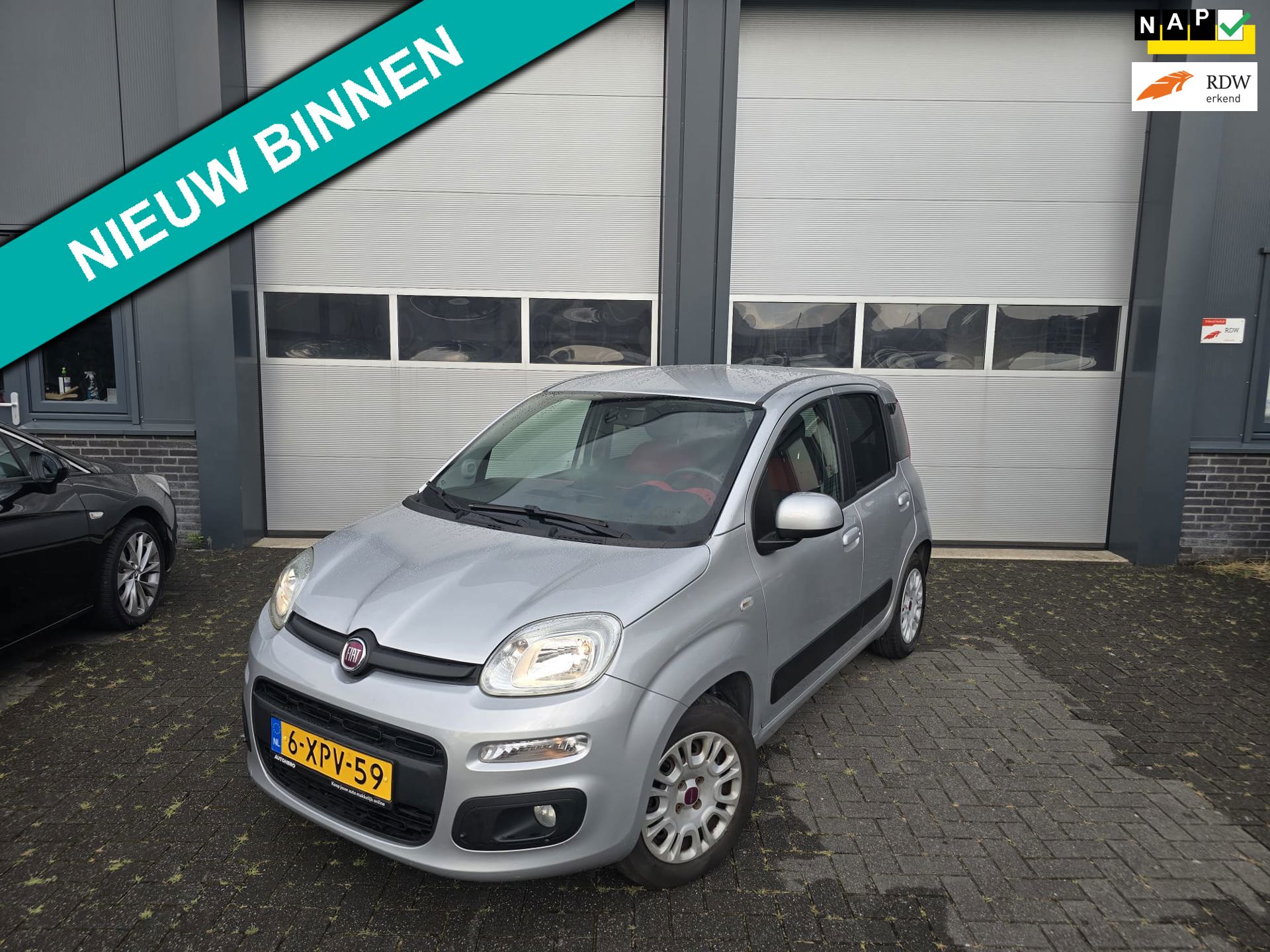 Fiat Panda 0.9 TwinAir Lounge Automaat Airco Parkeersensor