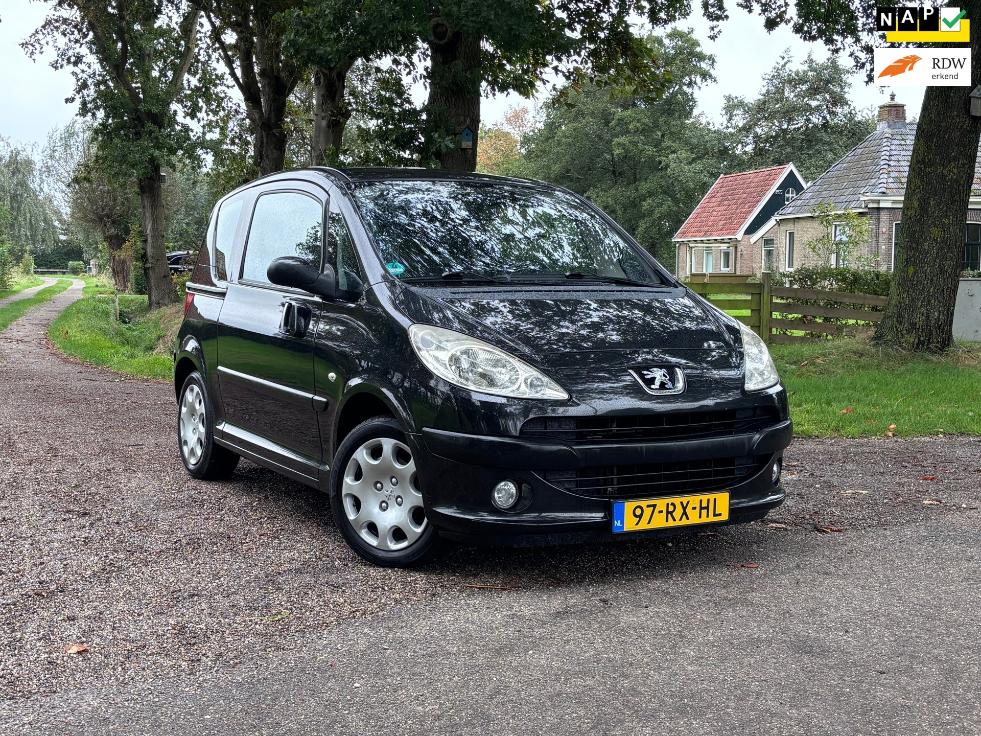 Peugeot 1007 1.4 Gentry | "148.000" KM NAP + Airco |