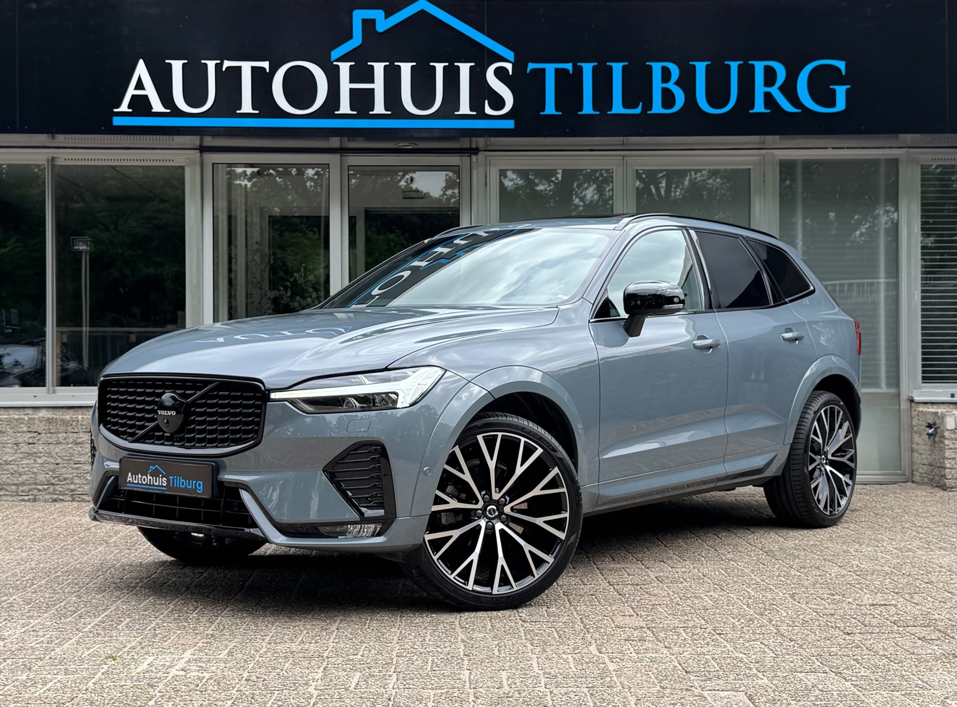 Volvo XC60 2.0 B5 R-Design Pano Google Massage 22 Inch