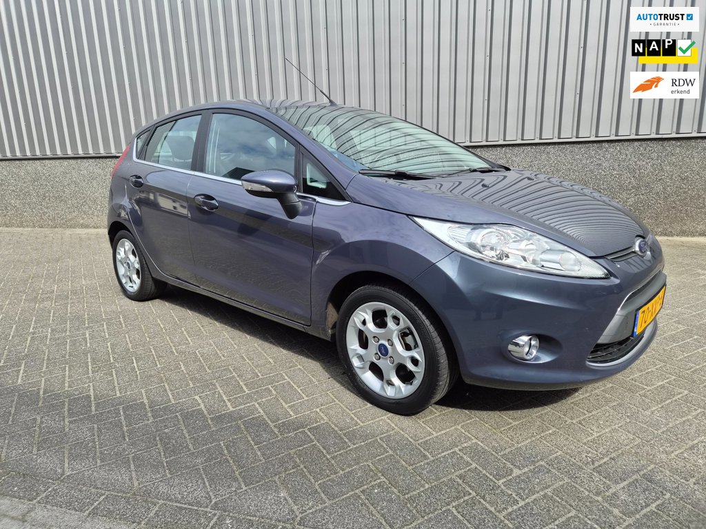 Ford Fiesta 1.25 Titanium |In Nieuwstaat | Parkeer sensoren | 59149 KM | Cruise Controle | Climate Controle | ISOFIX |