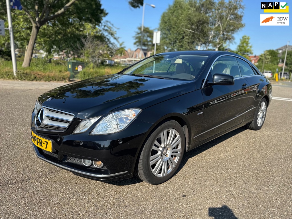 Mercedes-Benz E-klasse Coupé 200 CGI Elegance / ketting.vervangen / leder / navi / cruise.cont / airco / elek.pakket / pdc / nap..