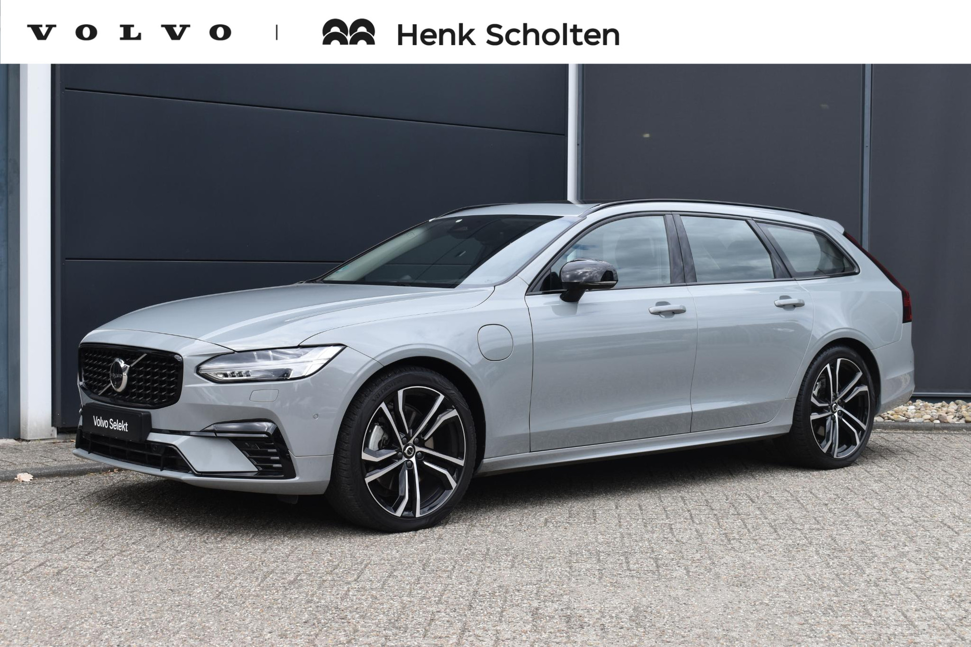 Volvo V90 T8 Plug-in hybrid AWD Ultra Dark