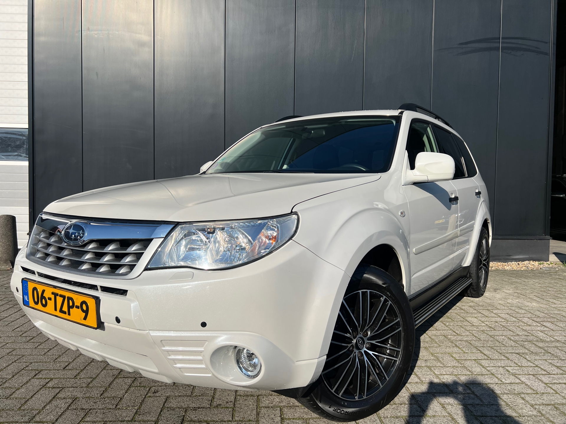 Subaru Forester 2.0 X 4WD '12 Aut/Leer/17'Lmv/OrgNl/Nap