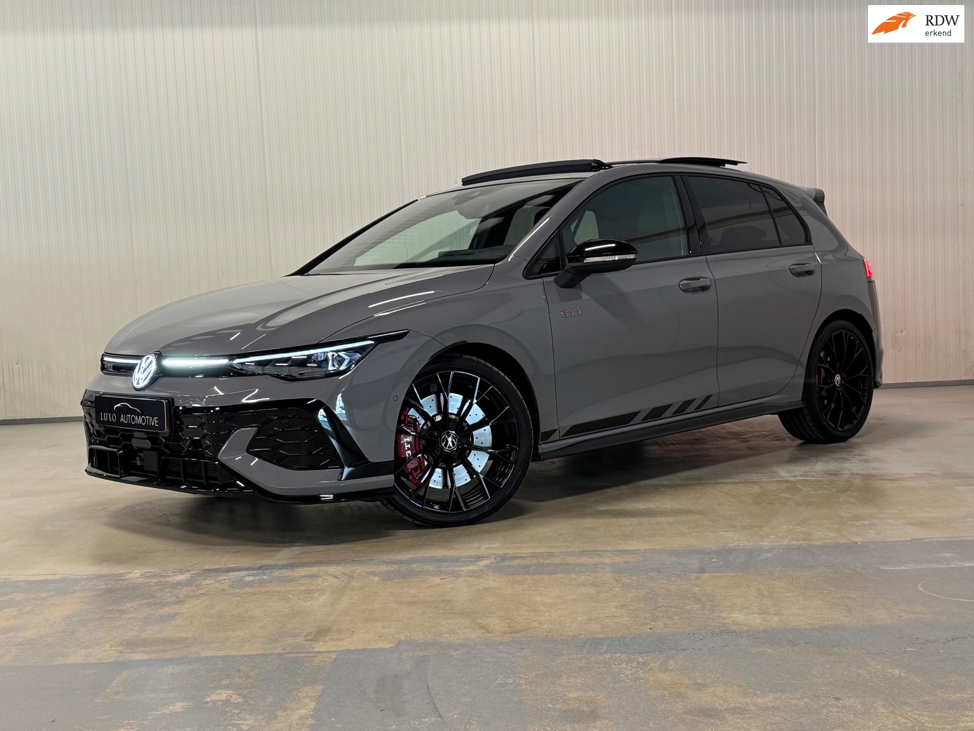 Volkswagen Golf 2.0 TSI GTI Clubsport| HUD | IQ LIGHTS | PANO | HARMAN KARDON | FACELIFT