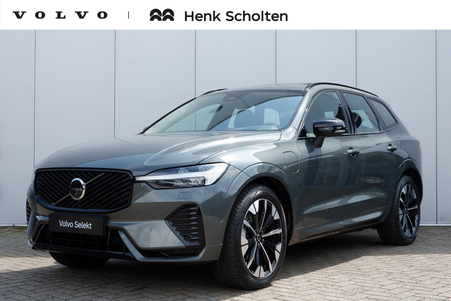Volvo XC60 2.0 T6 Plug-in hybrid AWD Ultra Dark