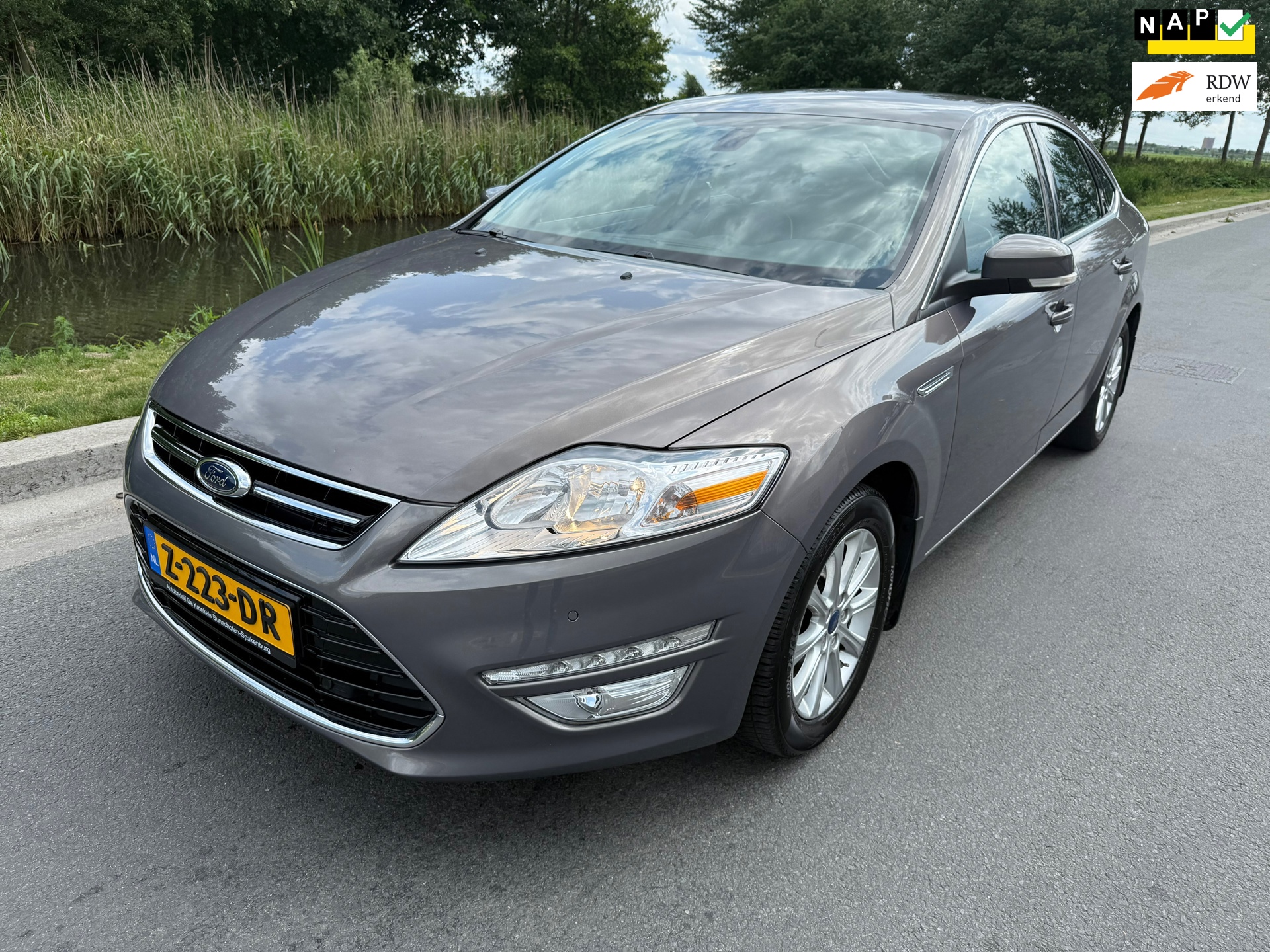 Ford MONDEO 1.6 EcoBoost Platinum 2014/1e EIGENAAR/LEDER/NAVIGATIE/PDC/AFN TREKHAAK/CLIMATE CONTROLE/UNIEKE KLEUR/INR MOGELIJK
