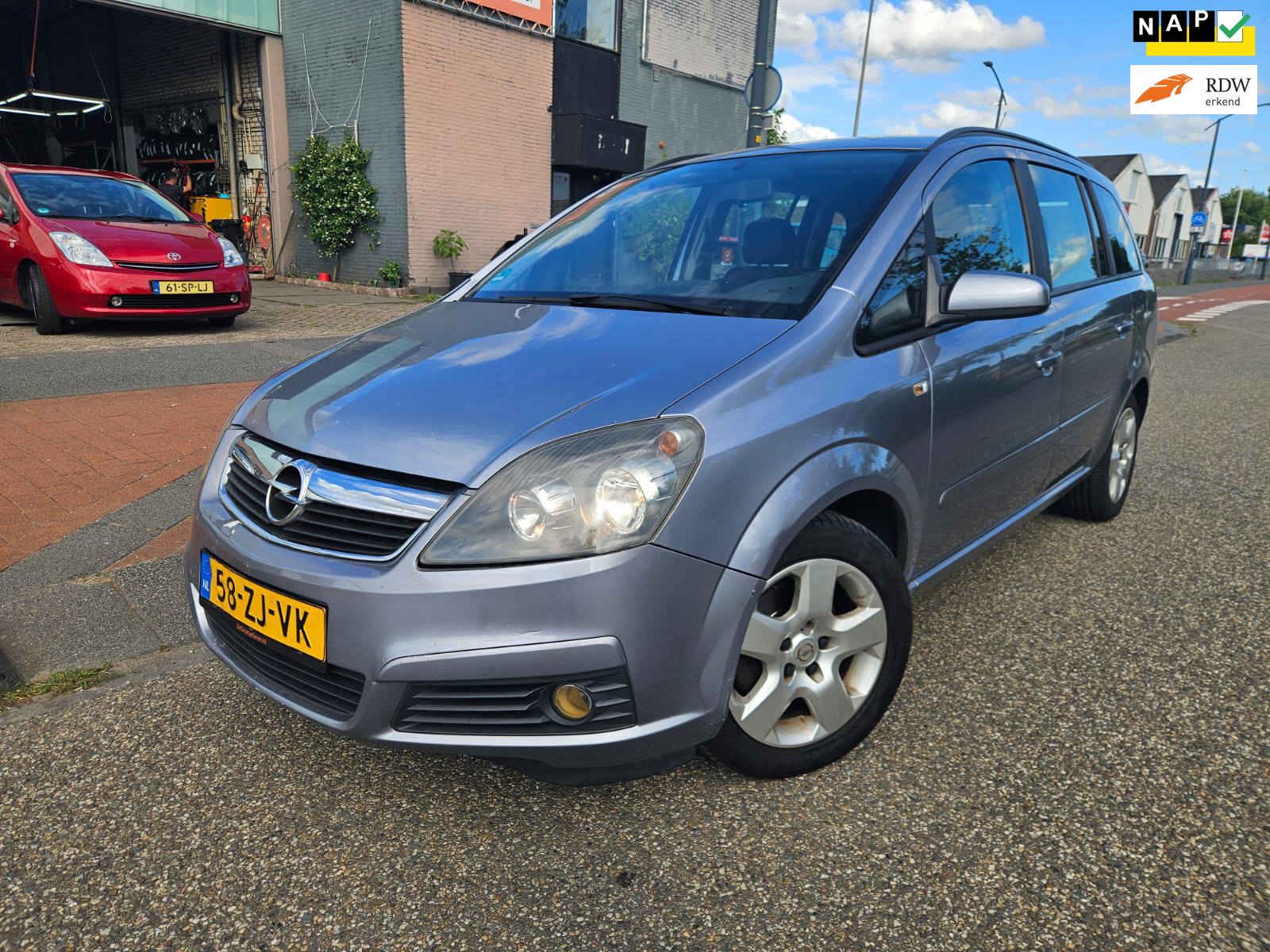 Opel Zafira 1.8 Temptation 7Zitter 1 jaar APK