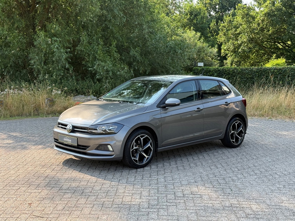 Volkswagen Polo 1.0 TSI Highline 17 INCH I CARPLAY I PDC I DEALER ONDH I 1E EIG