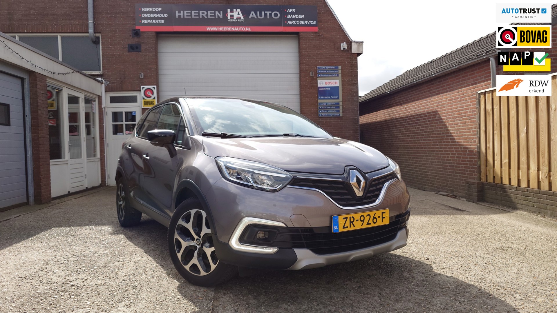 Renault Captur 1.3 TCe Intens, Automaat, Navigatie, Achteruitrijcamera