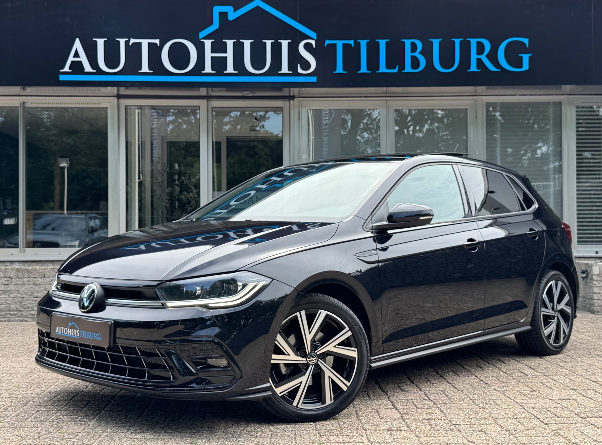 Volkswagen Polo 1.0 TSI 2x R-Line DSG Pano IQ ACC