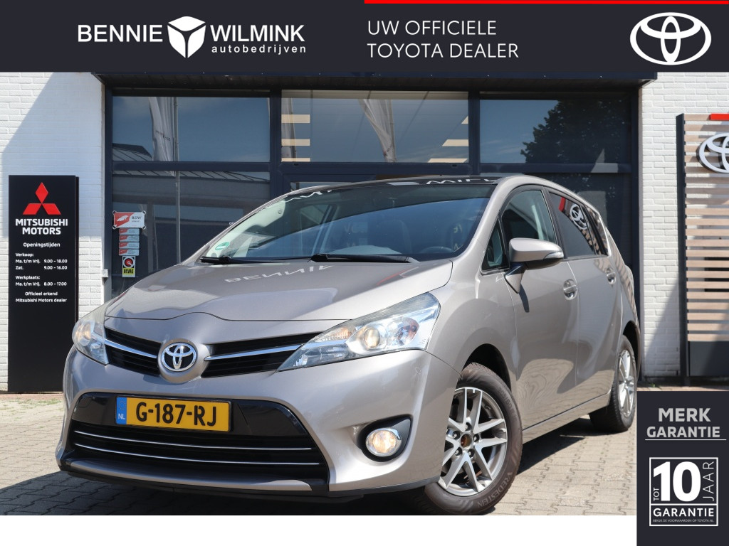 Toyota Verso 1.8 VVT-i Aspiration Automaat | Panoramadak | Trekhaak