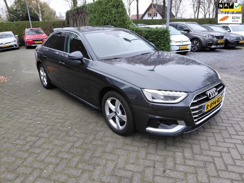 Audi A4 Limousine 35 TFSI Advanced Edition automaat,17 inch i.z.g .st