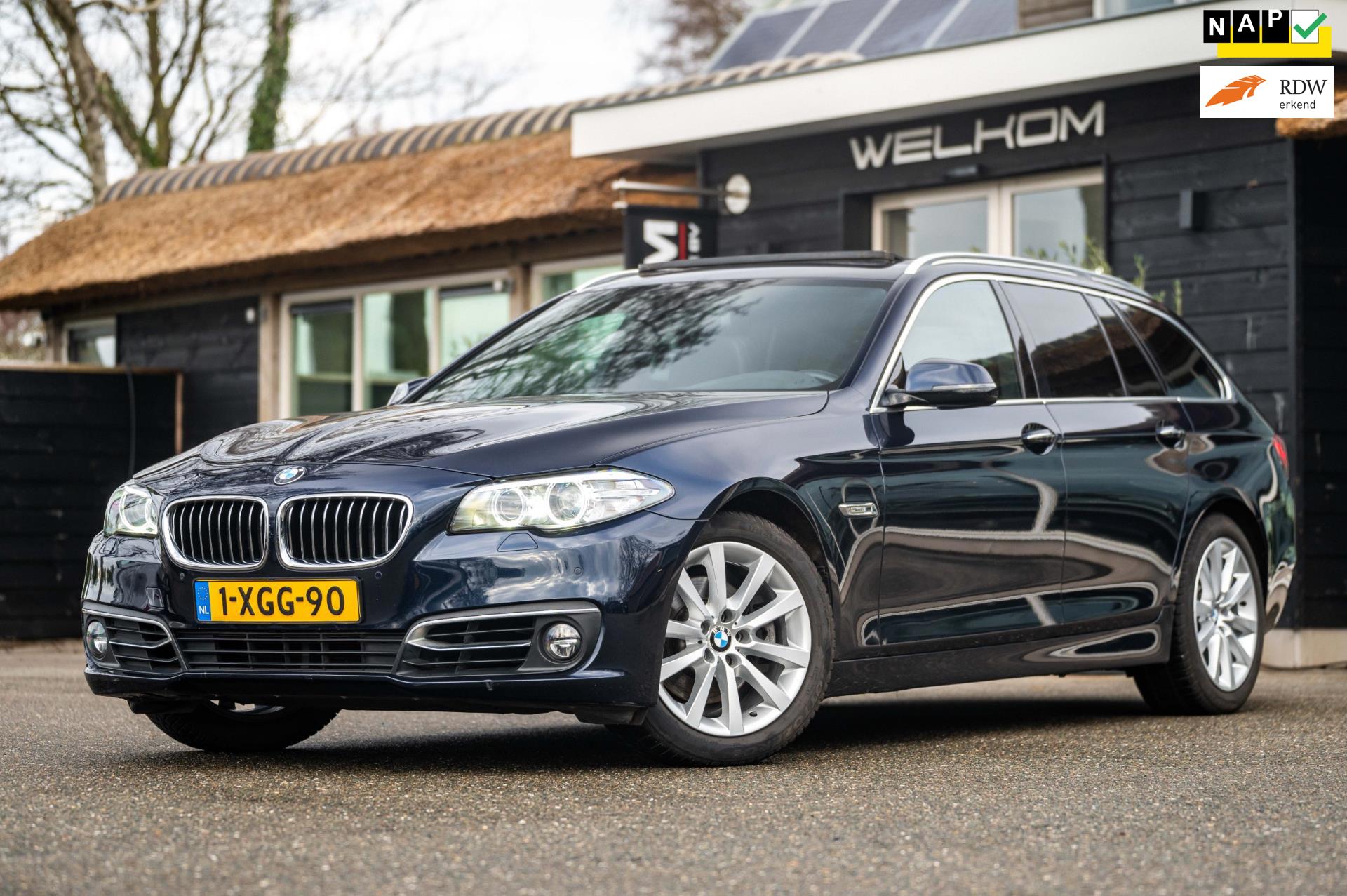 BMW 5-serie Touring 520d Last Minute Edition Panoramadak I Sportstoelen I Memory I Stoelverwarming I Led I Camera I NL Auto I NAP