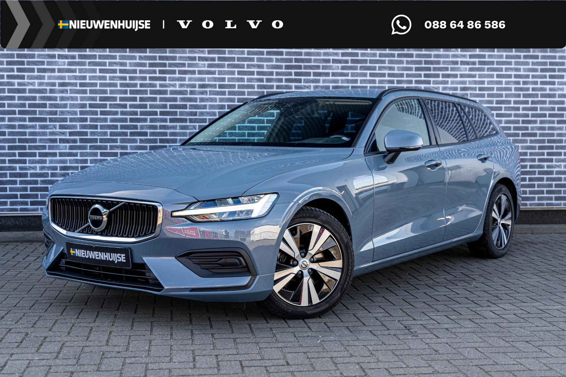 Volvo V60 2.0 B3 Momentum Advantage