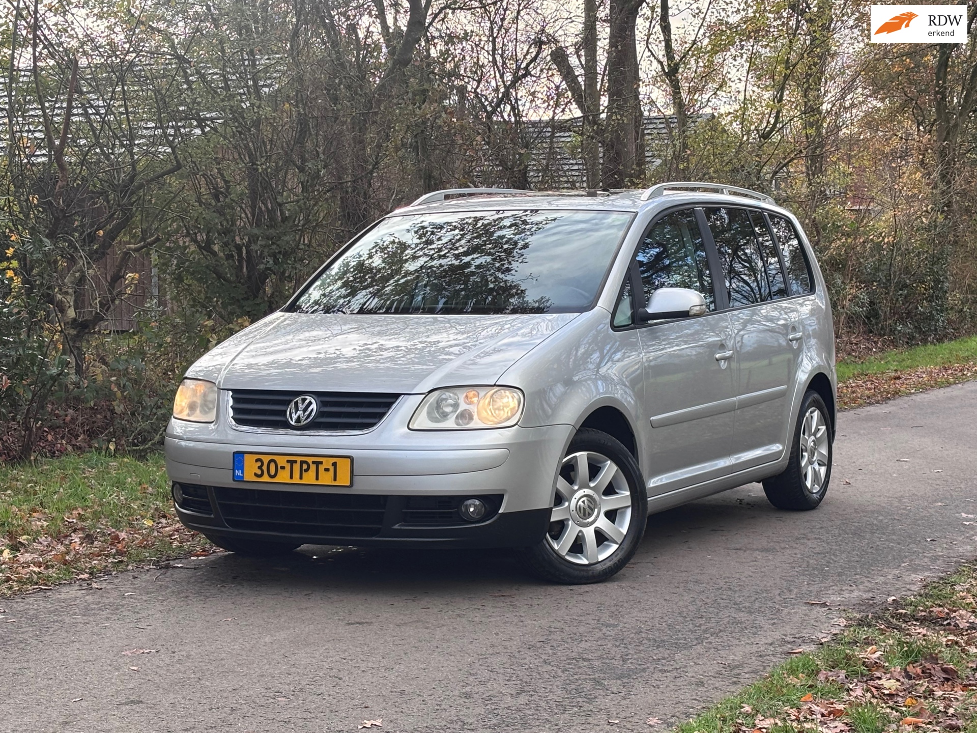 Volkswagen Touran 2.0-16V FSI Trendline | Airco + Cruise