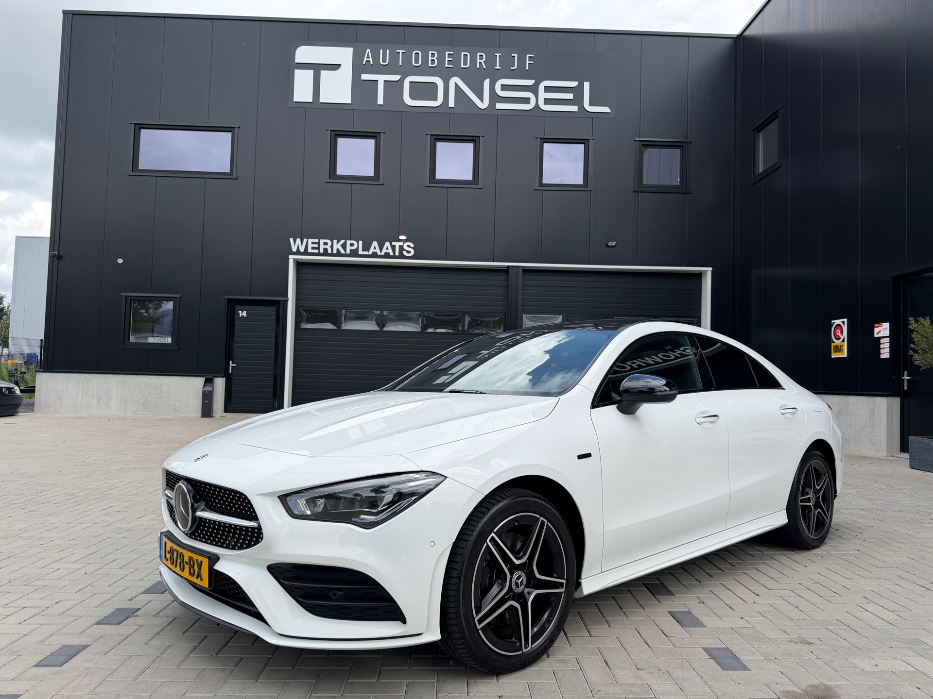 Mercedes-Benz CLA-klasse 250 e AMG / Pano / Burmeister / Memory / Sfeer / Stoelverwarming