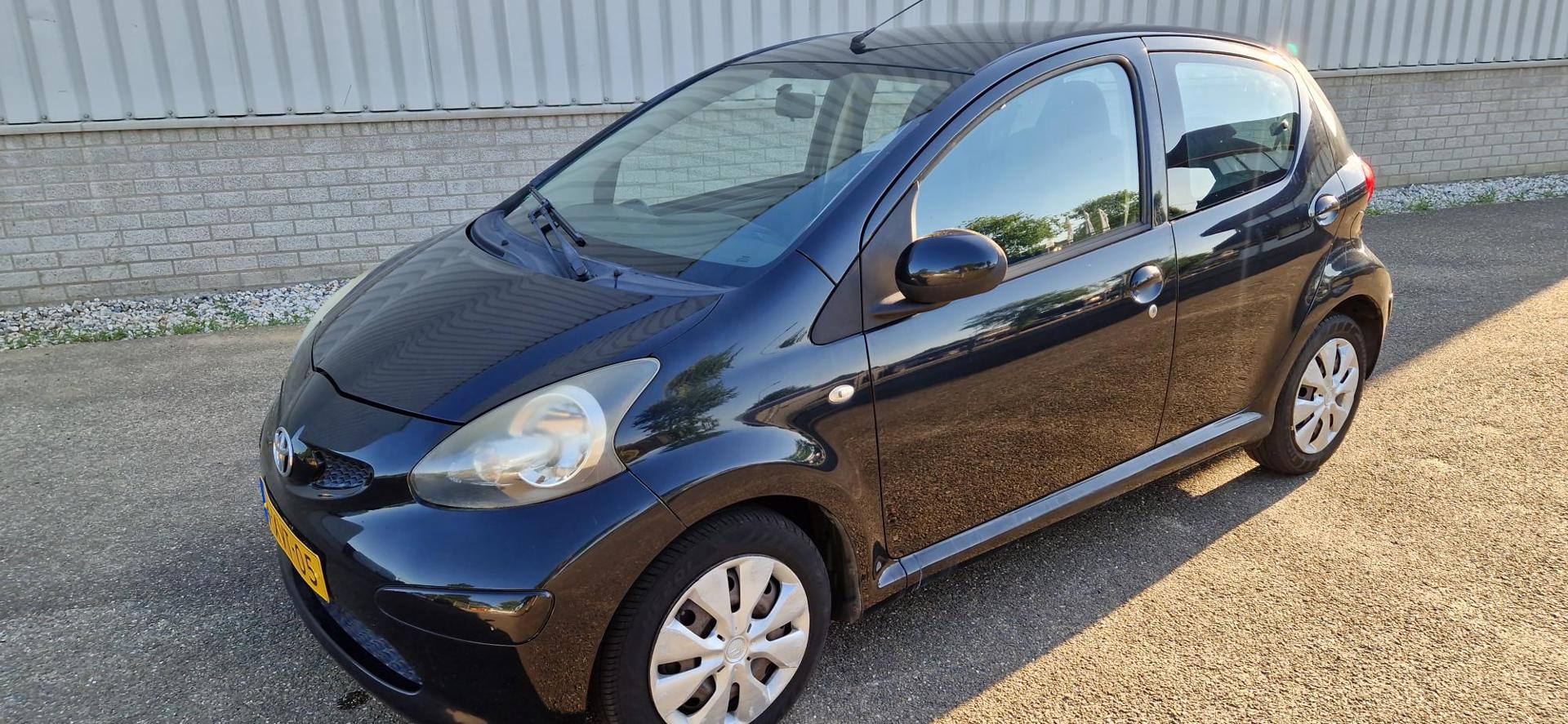 Toyota Aygo 1.0-12V 5 Deurs Airco !!!!