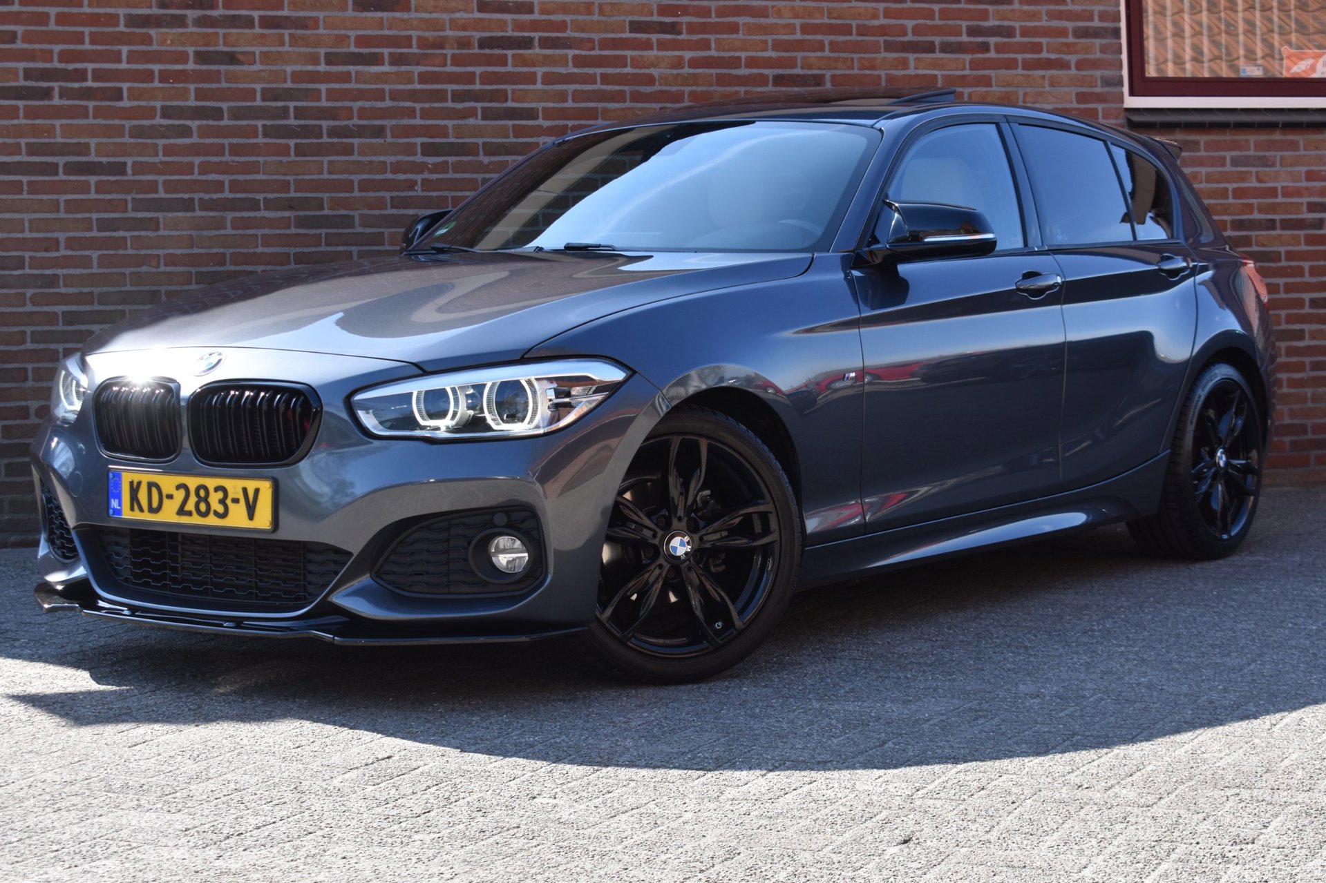 BMW 1-serie 118i Centennial High Executive '16 M-Pakket LED Leder Clima Navi Cruise Inruil mogelijk