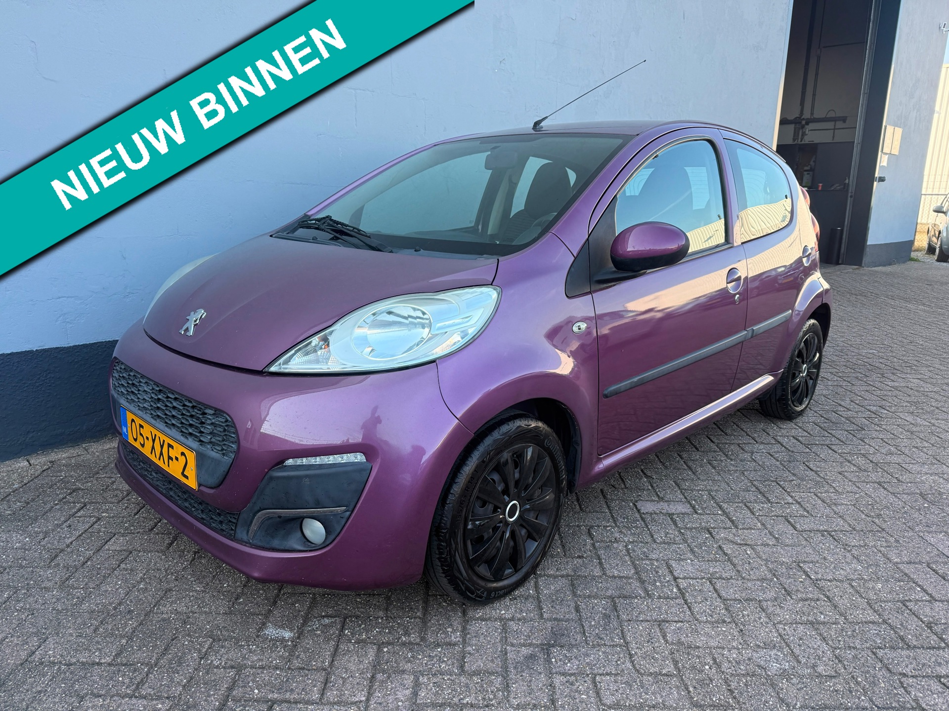 Peugeot 107 1.0 Active 5-Deurs - Airco