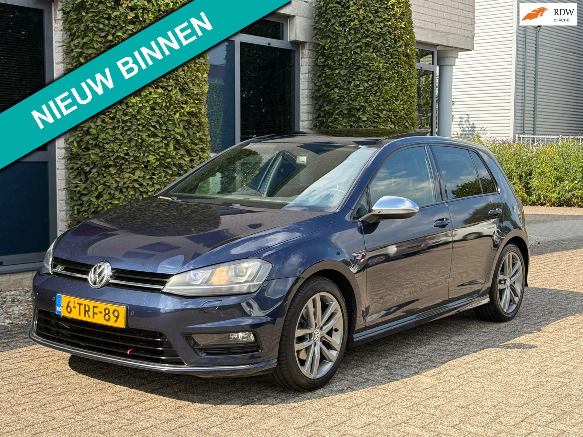 Volkswagen Golf 1.4 TSI ACT Highline |R-Line| |DSG| |Keyless| |Pano| |Xenon||Carplay|