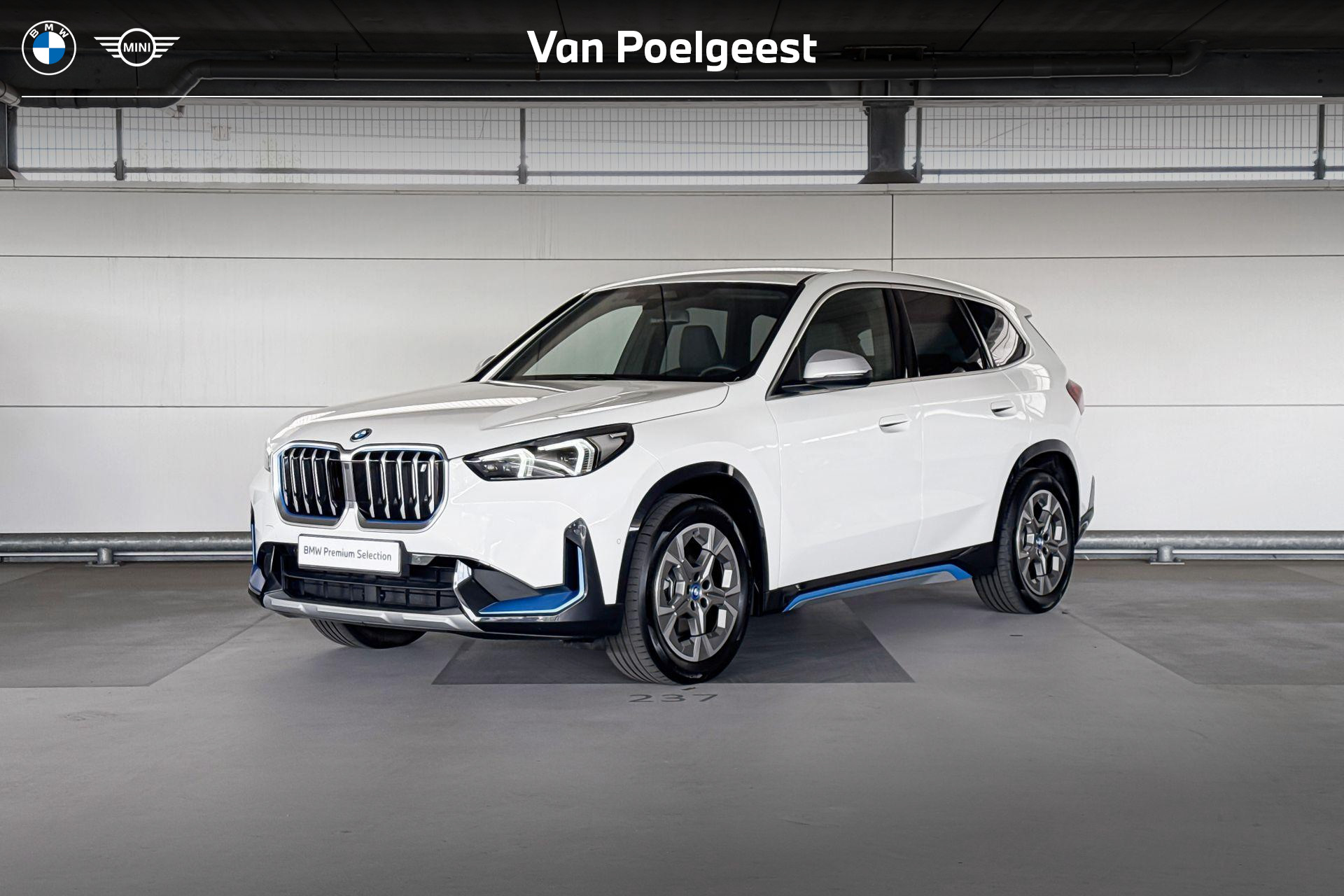 BMW iX1 xDrive30