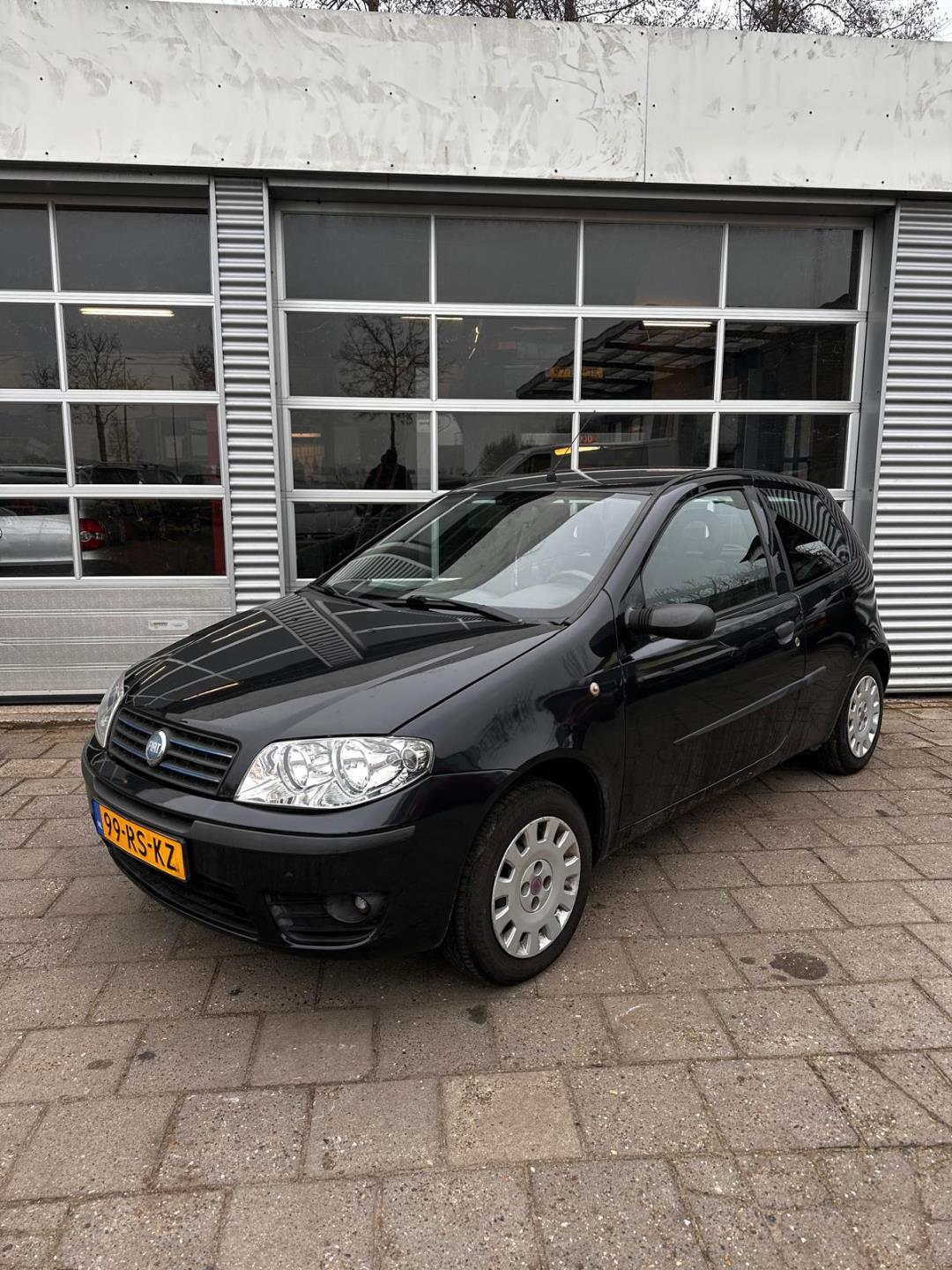 Fiat Punto 1.2 Dynamic - Airco - Elektrische Ramen - City Mode - Nieuwe APK