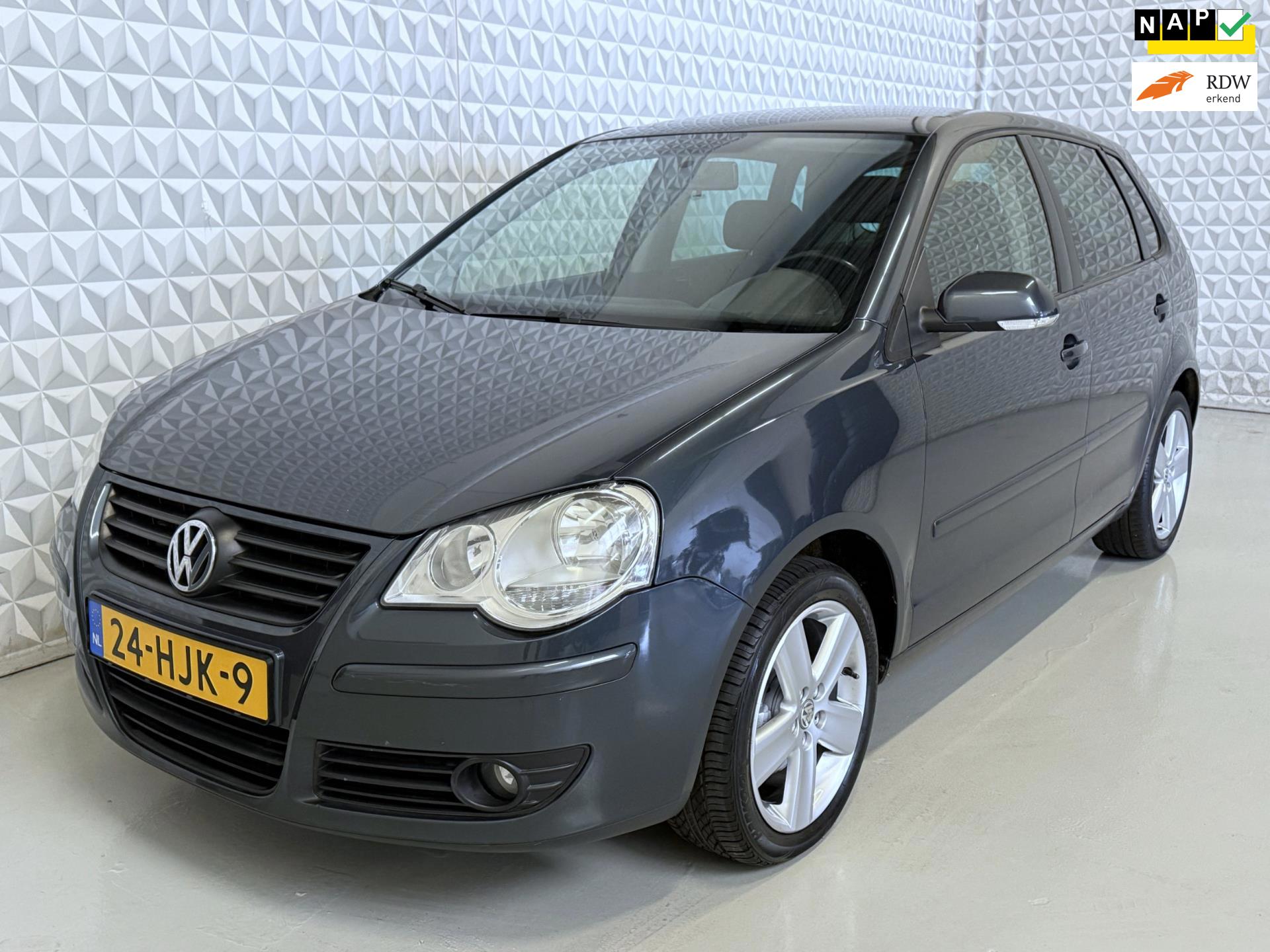 Volkswagen Polo 1.4-16V Comfortline Airco Cruise / 178.000km (2009)