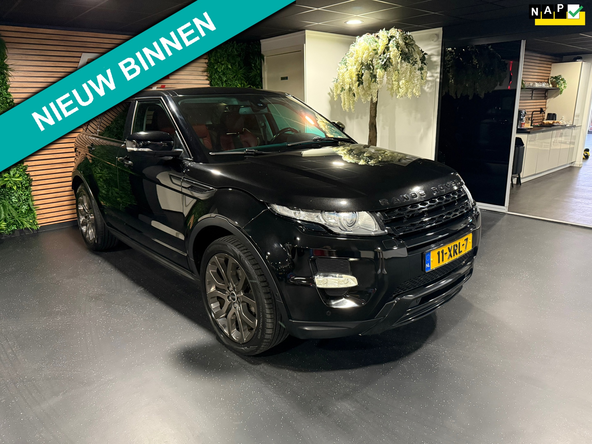 Land Rover Range Rover Evoque 2.0 Si 4WD Prestige LEDER - PANO - XENON - CAMERA.