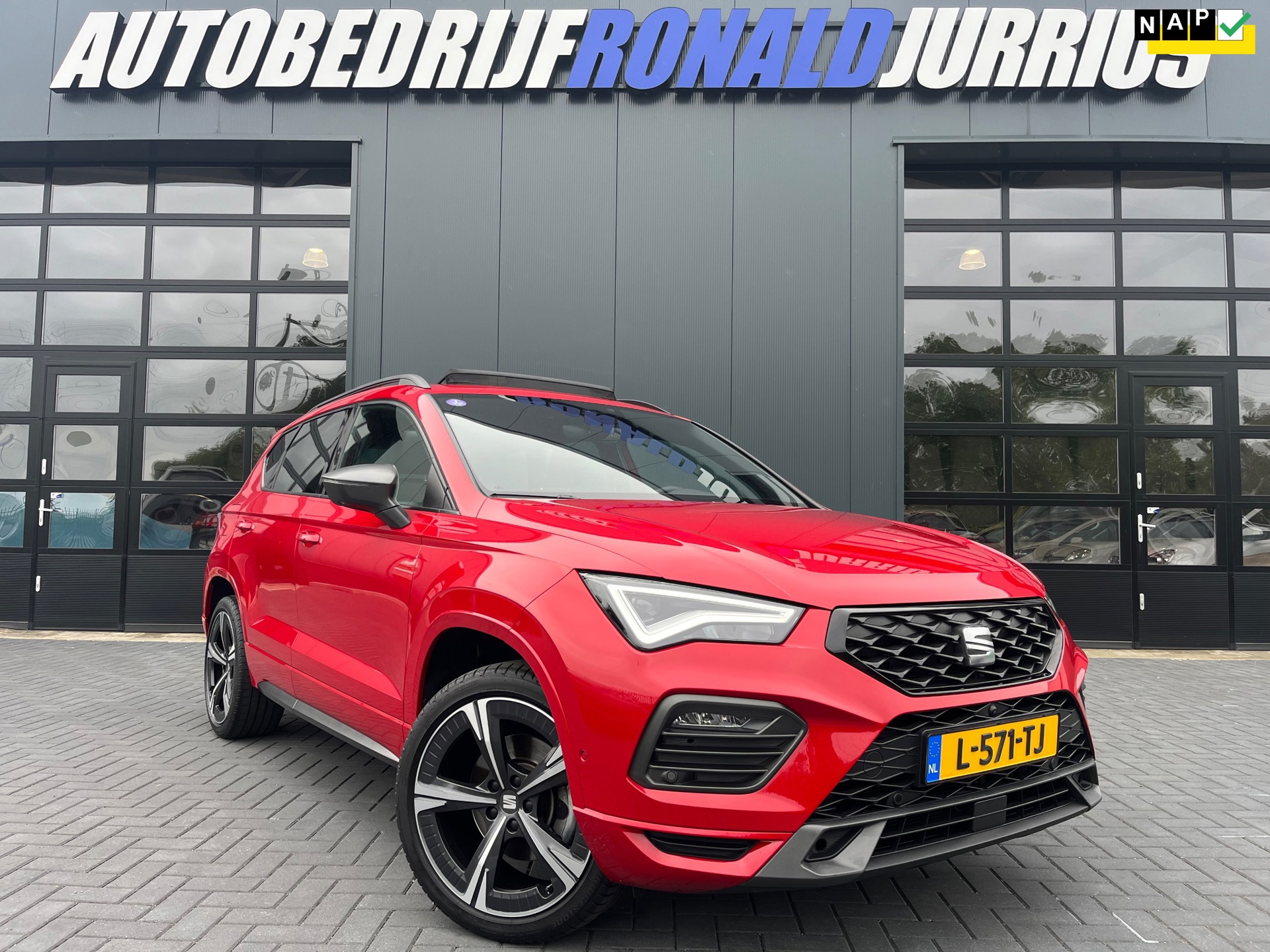 Seat Ateca 1.5 TSI FR Business Intense Automaat/150pk/360Camera/Panoramadak/Adaptive-Cruise/Full Led/Elc.Achterklep/1Ste Eigenaar