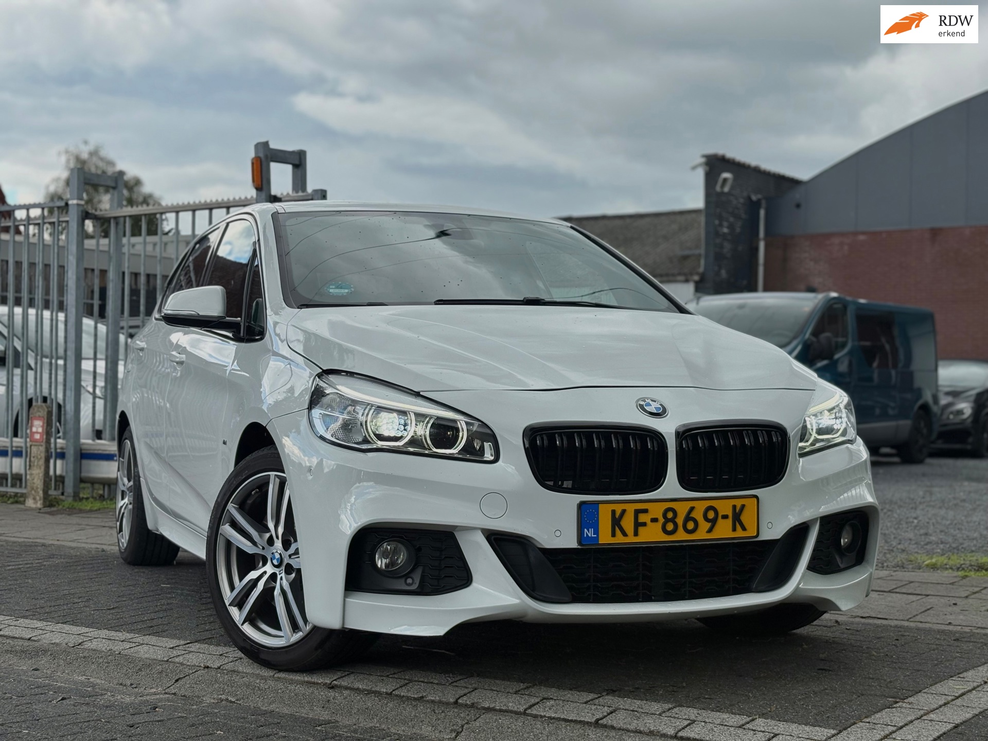 BMW 2-serie Active Tourer 225xe iPerformance M-Sport | Lederen bekleding | Harman Kardon | LED | 18” LMV |