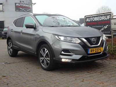 Nissan QASHQAI 1.2 N-Connecta Trekhaak Pano-dak