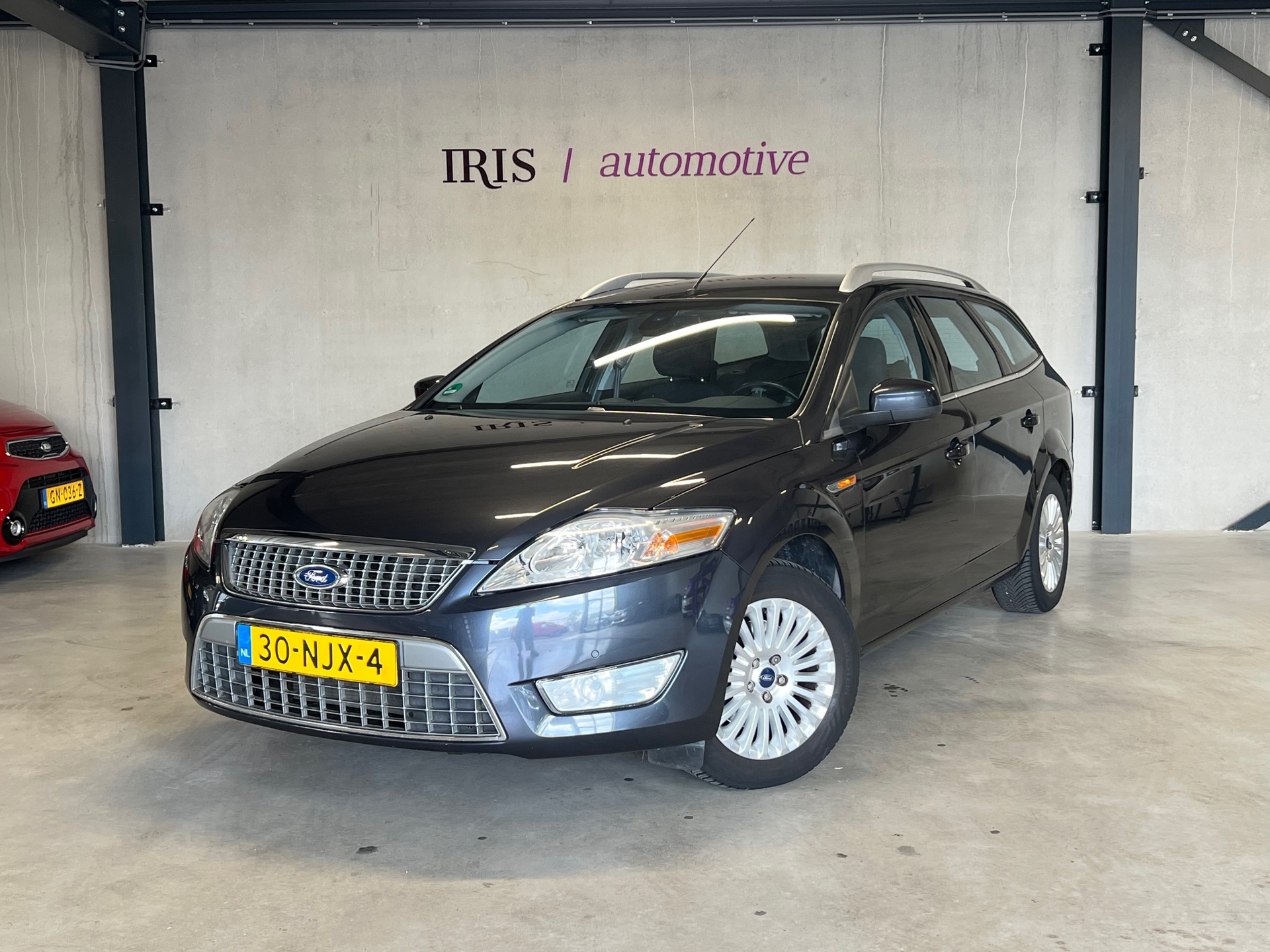 Ford Mondeo Wagon 2.0-16V Limited - 1e Eig! - Trekhaak - Elek. Stoelen - Camera - Voorruitverw - Cr Control