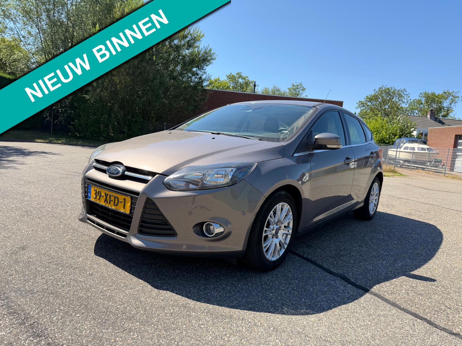 Ford Focus 1.6 EcoBoost Titanium Half Ledere Bekleding* 2E eigenaar*dealer onderhouden* ijskoud airconditioning