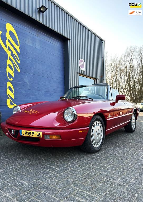 Alfa Romeo Spider 2.0
