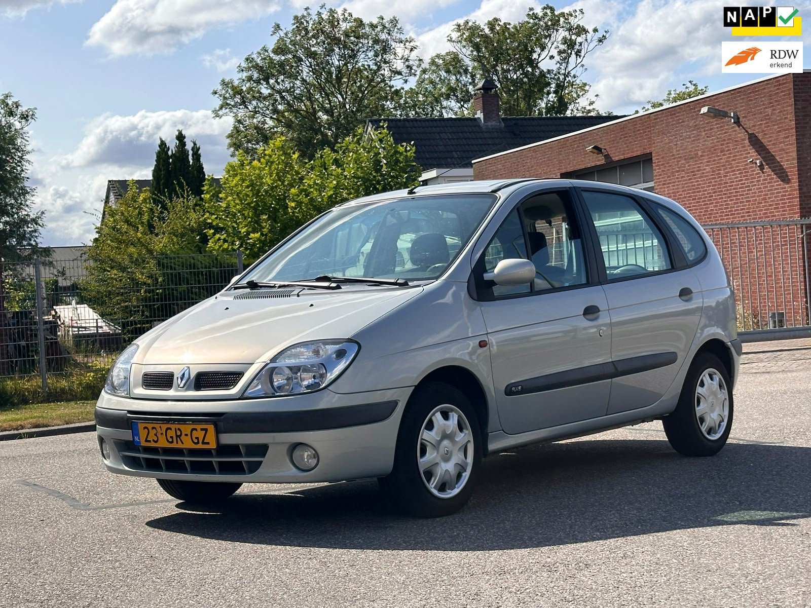 Renault Scénic 1.6-16V Expression Automaat*Airco*1e eigenaar*Trekhaak*NAP*Elektrische ramen*APK*