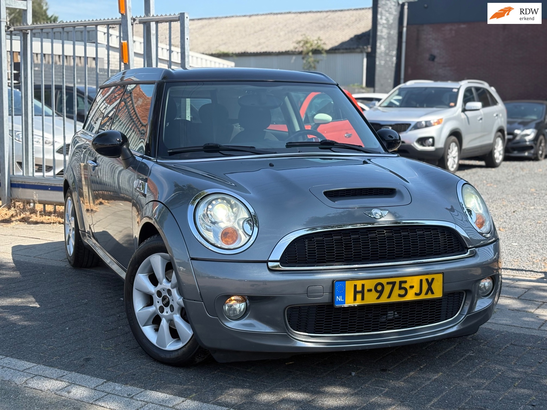 Mini Clubman 1.6 Cooper | Xenon | Half leder | Stoelverwarming | Airco |